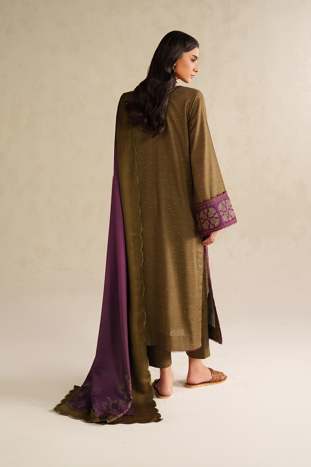 Iznik | Winter Chapter 25 | UE-573 Printed Khaddar - House Of Hania