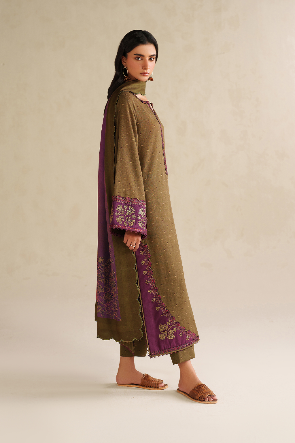 Iznik | Winter Chapter 25 | UE-573 Printed Khaddar - House Of Hania