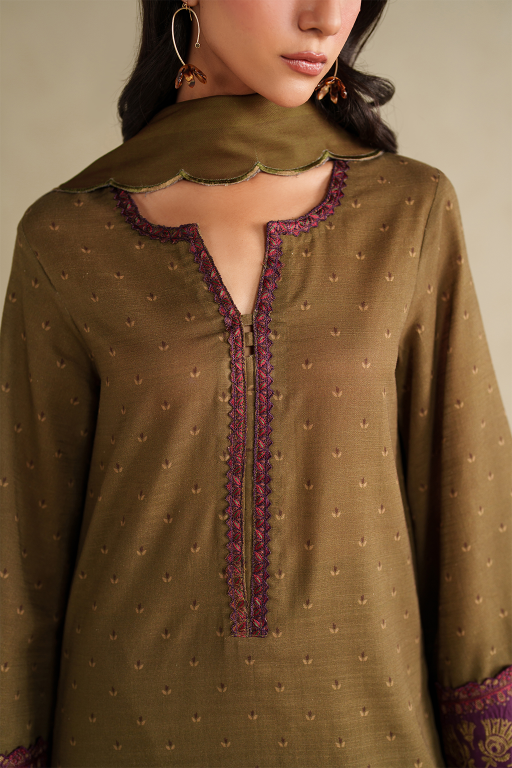 Iznik | Winter Chapter 25 | UE-573 Printed Khaddar - House Of Hania