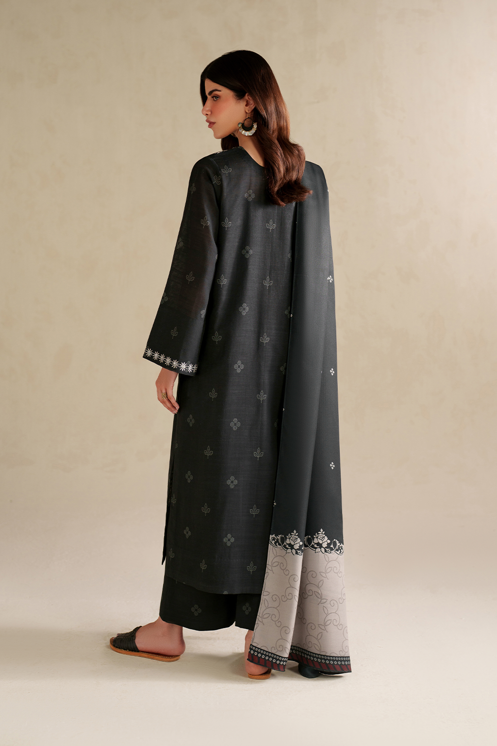Iznik | Winter Chapter 25 | UE-591 Printed Khaddar - House Of Hania