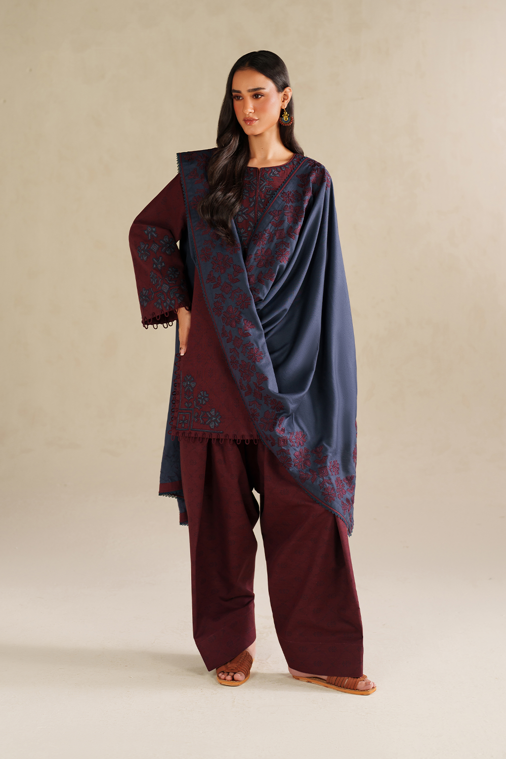 Iznik | Winter Chapter 25 | UE-592 Printed Khaddar - House Of Hania