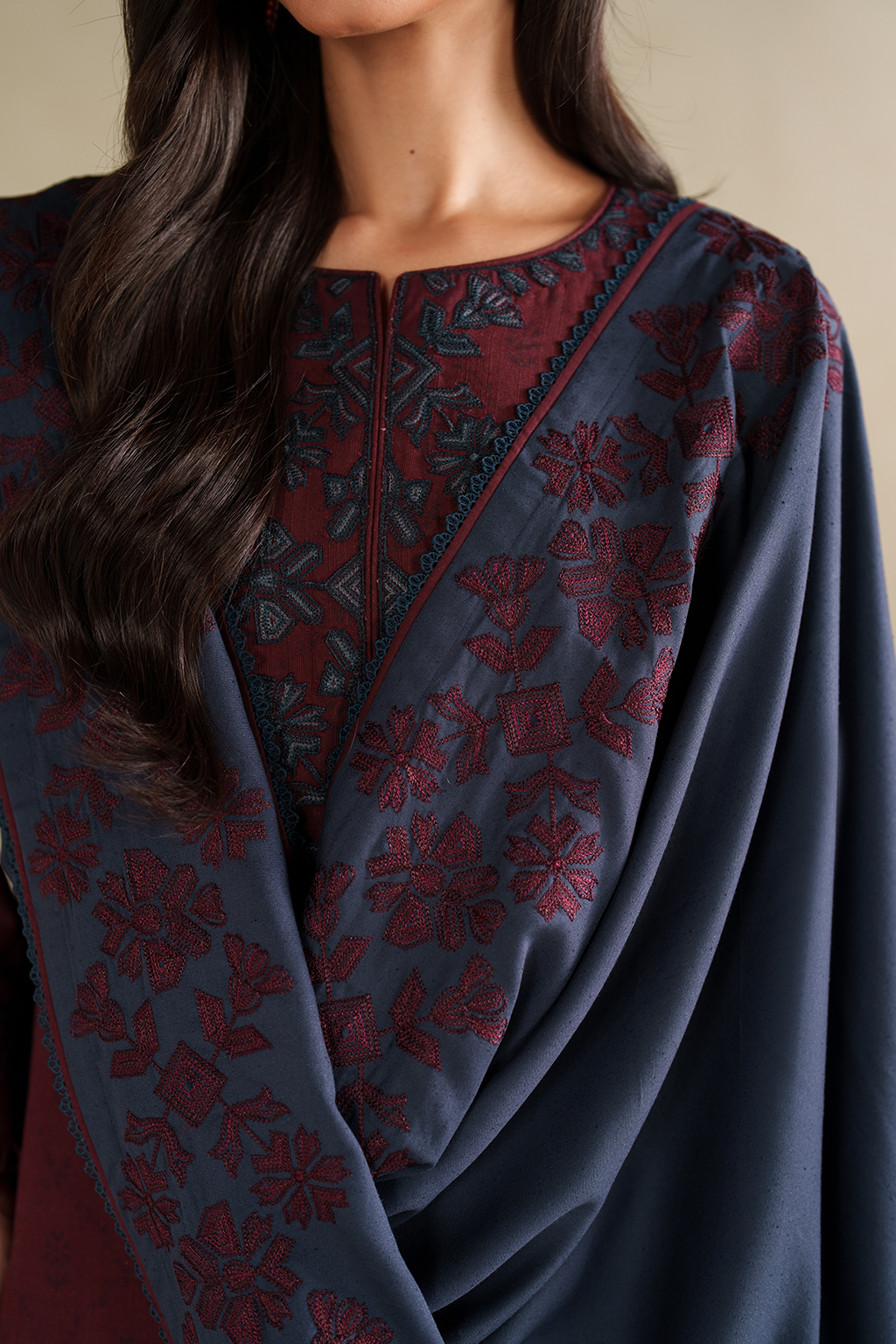 Iznik | Winter Chapter 25 | UE-592 Printed Khaddar - House Of Hania