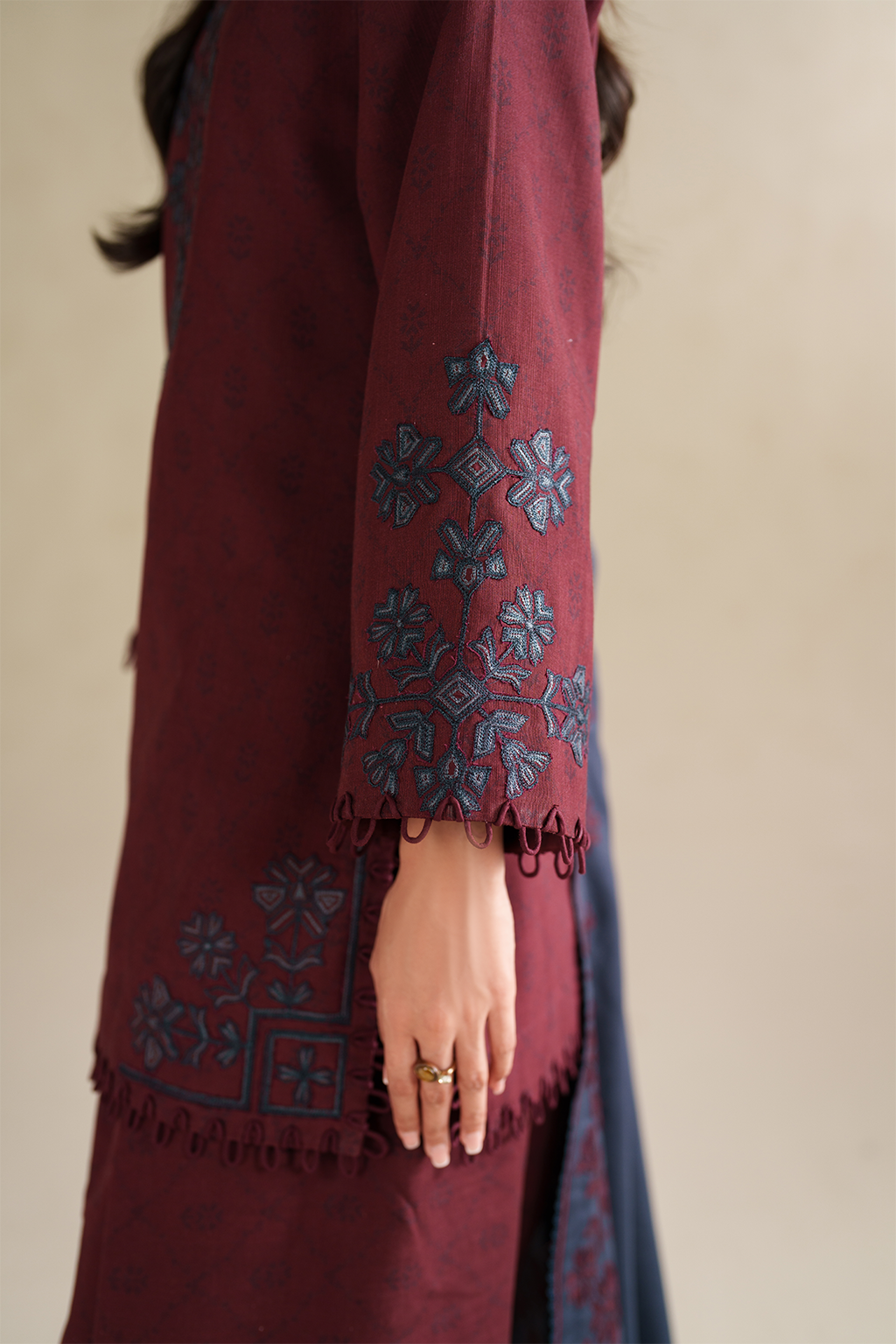 Iznik | Winter Chapter 25 | UE-592 Printed Khaddar - House Of Hania