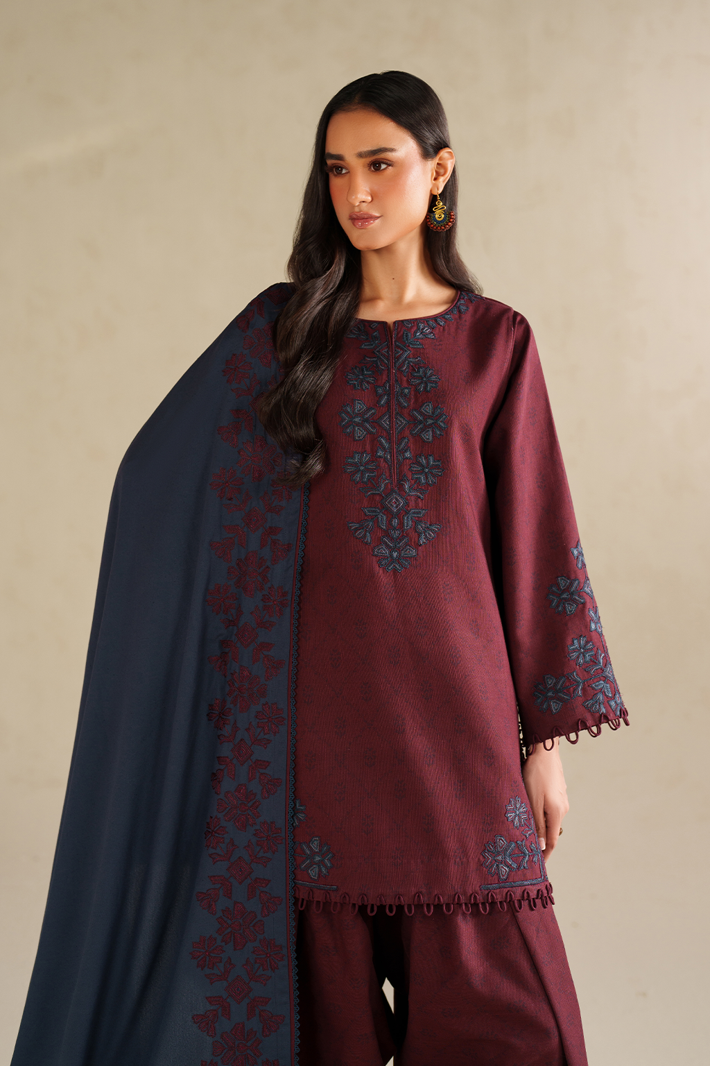 Iznik | Winter Chapter 25 | UE-592 Printed Khaddar - House Of Hania