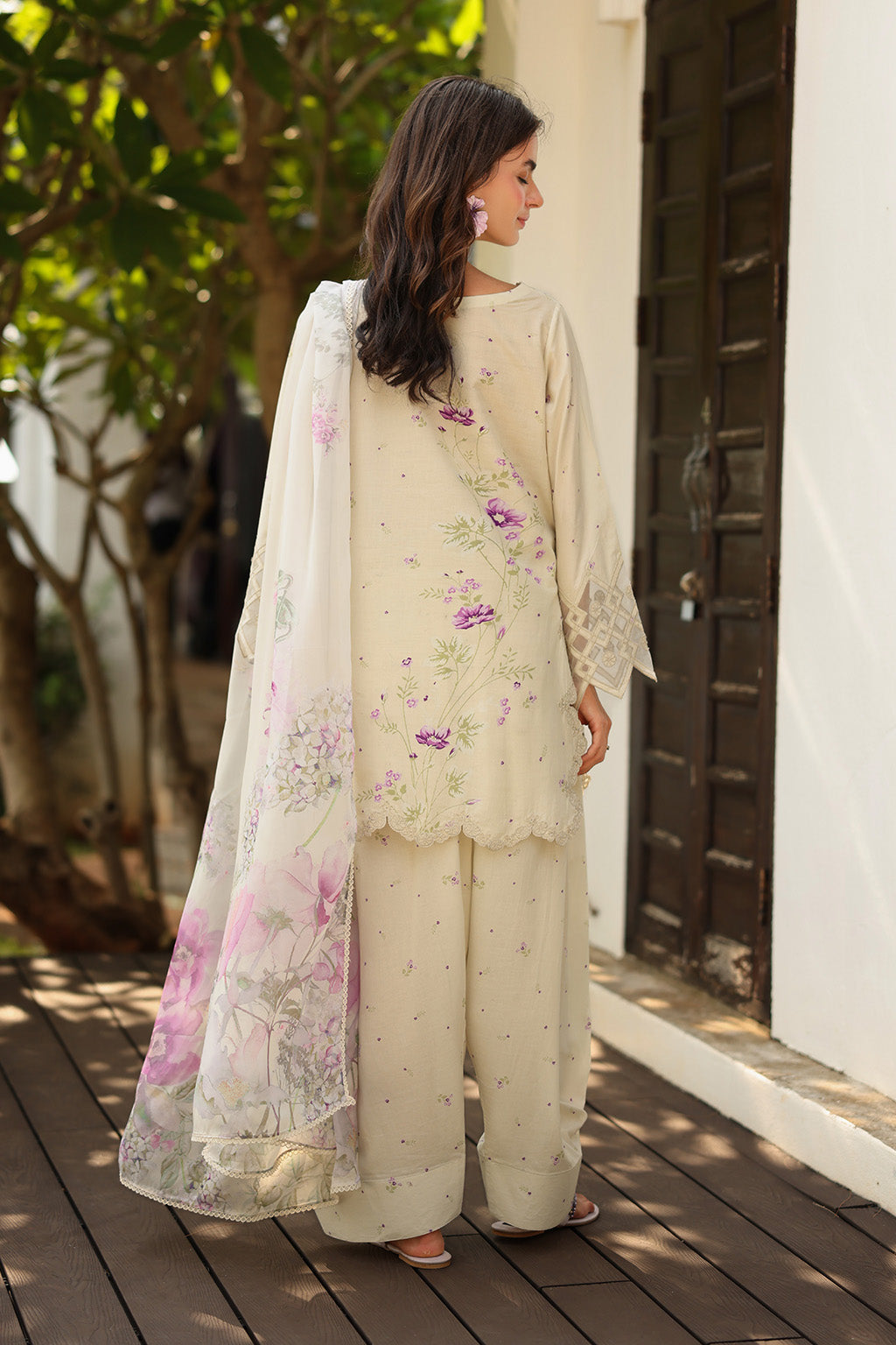 Iznik | lawn 26 | UE-498 - House Of Hania