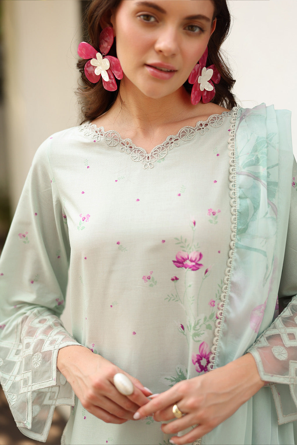 Iznik | lawn 26 | UE-500 - House Of Hania