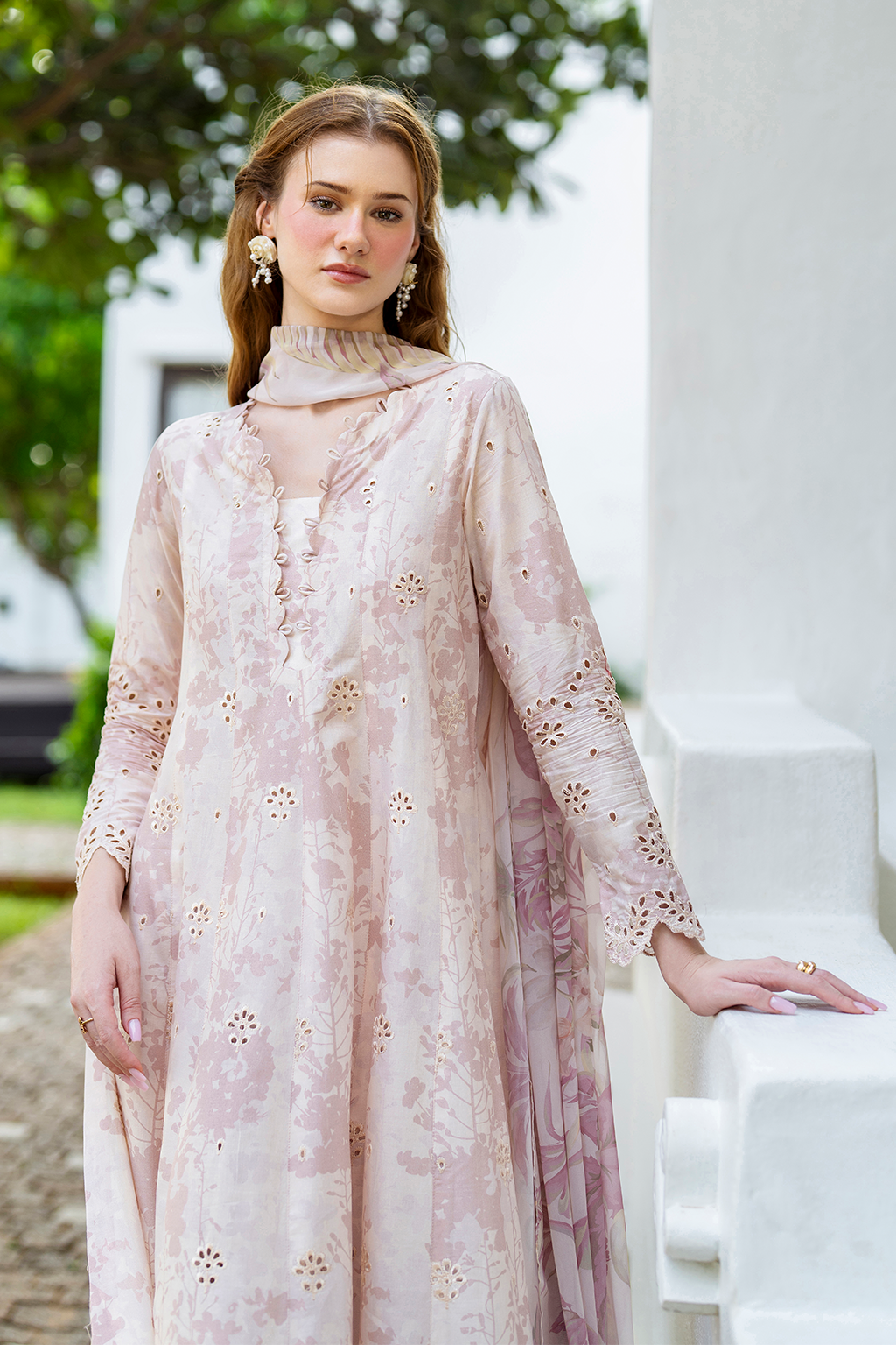 Iznik | lawn 26 | UE-526 - House Of Hania