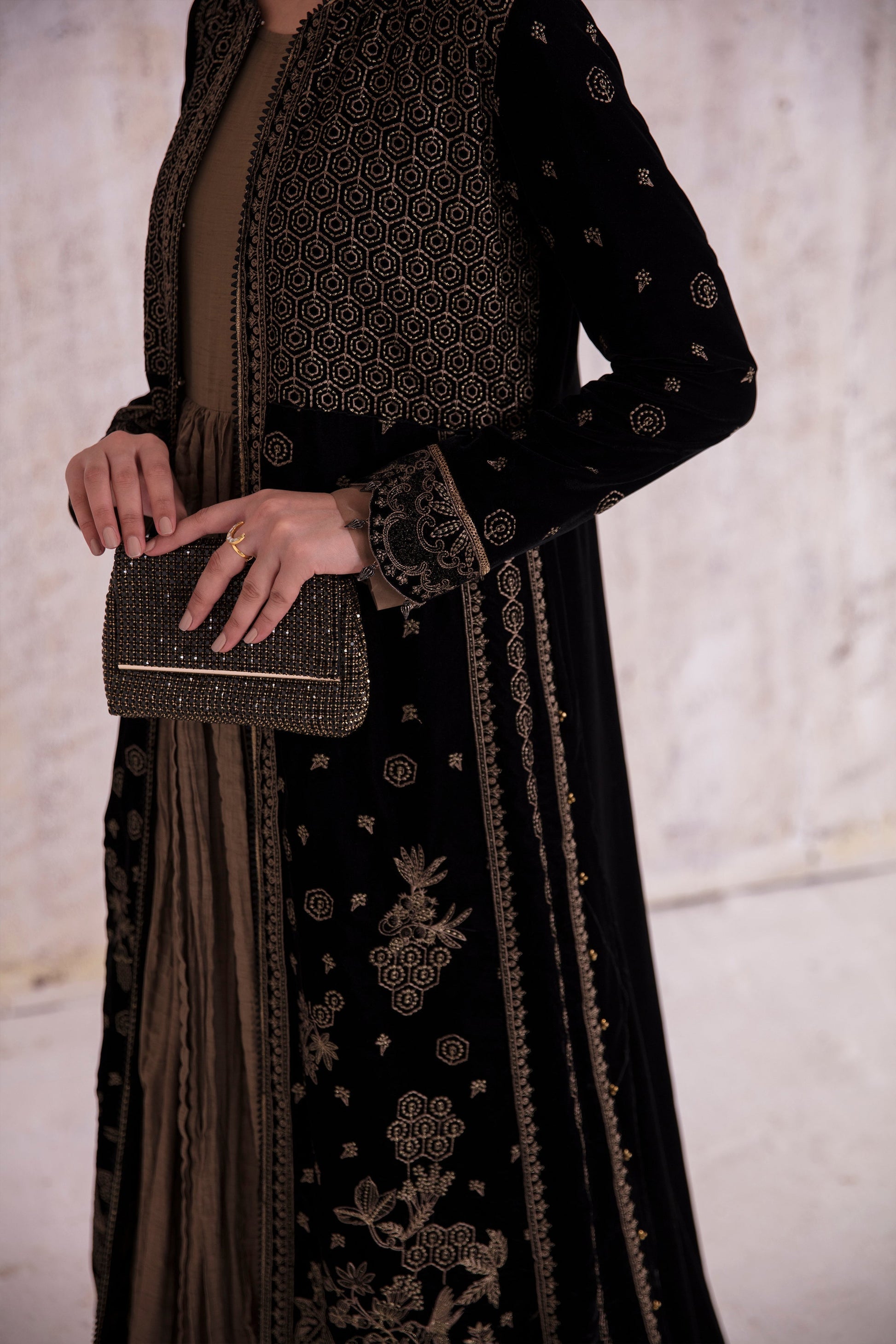 JAZMIN__Embroidered Velvet Formal VF-2001 - House Of Hania