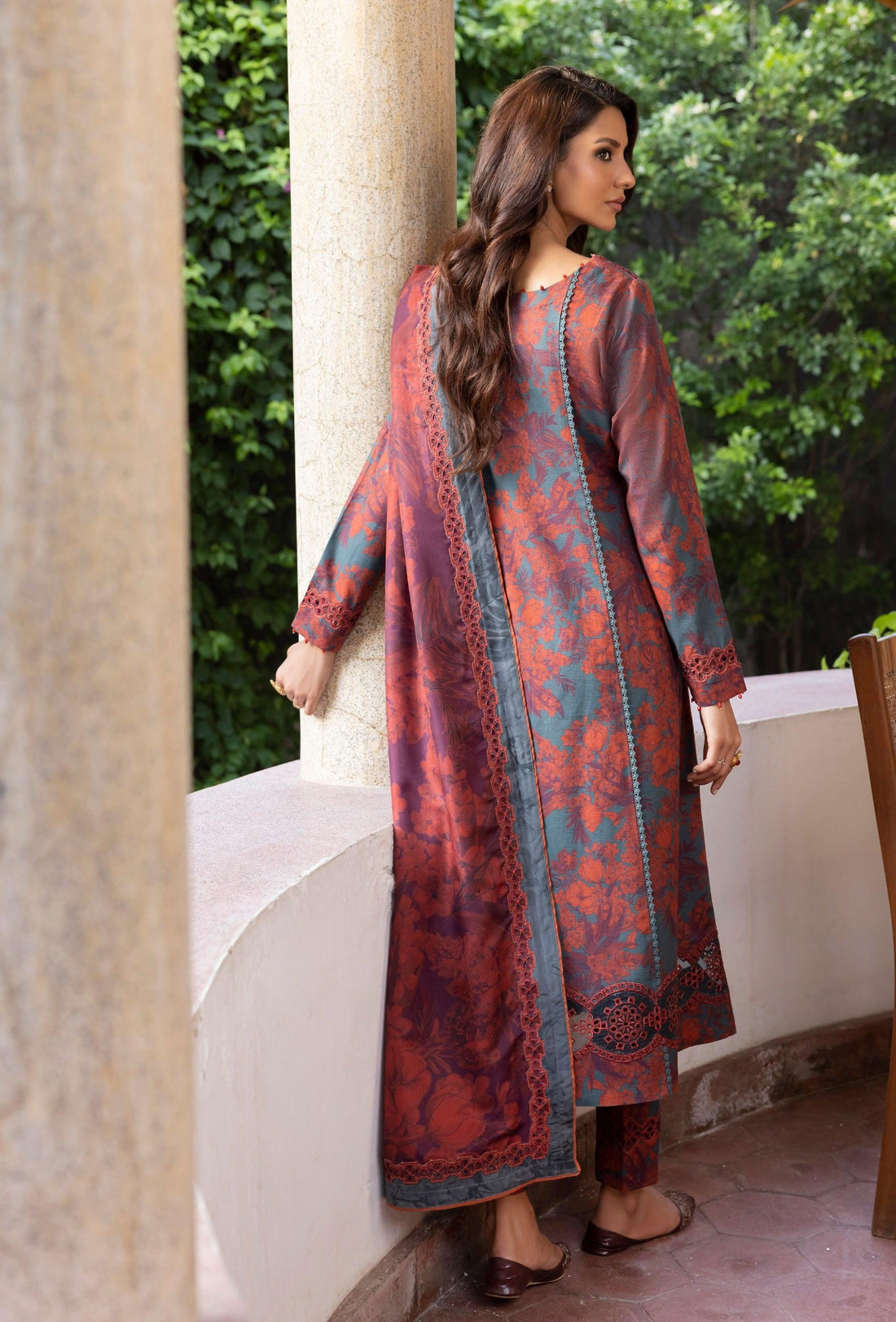 Jahanara by Iznik Embroidered Slub Khaddar 3Pc Suit IJK-10 - House Of Hania
