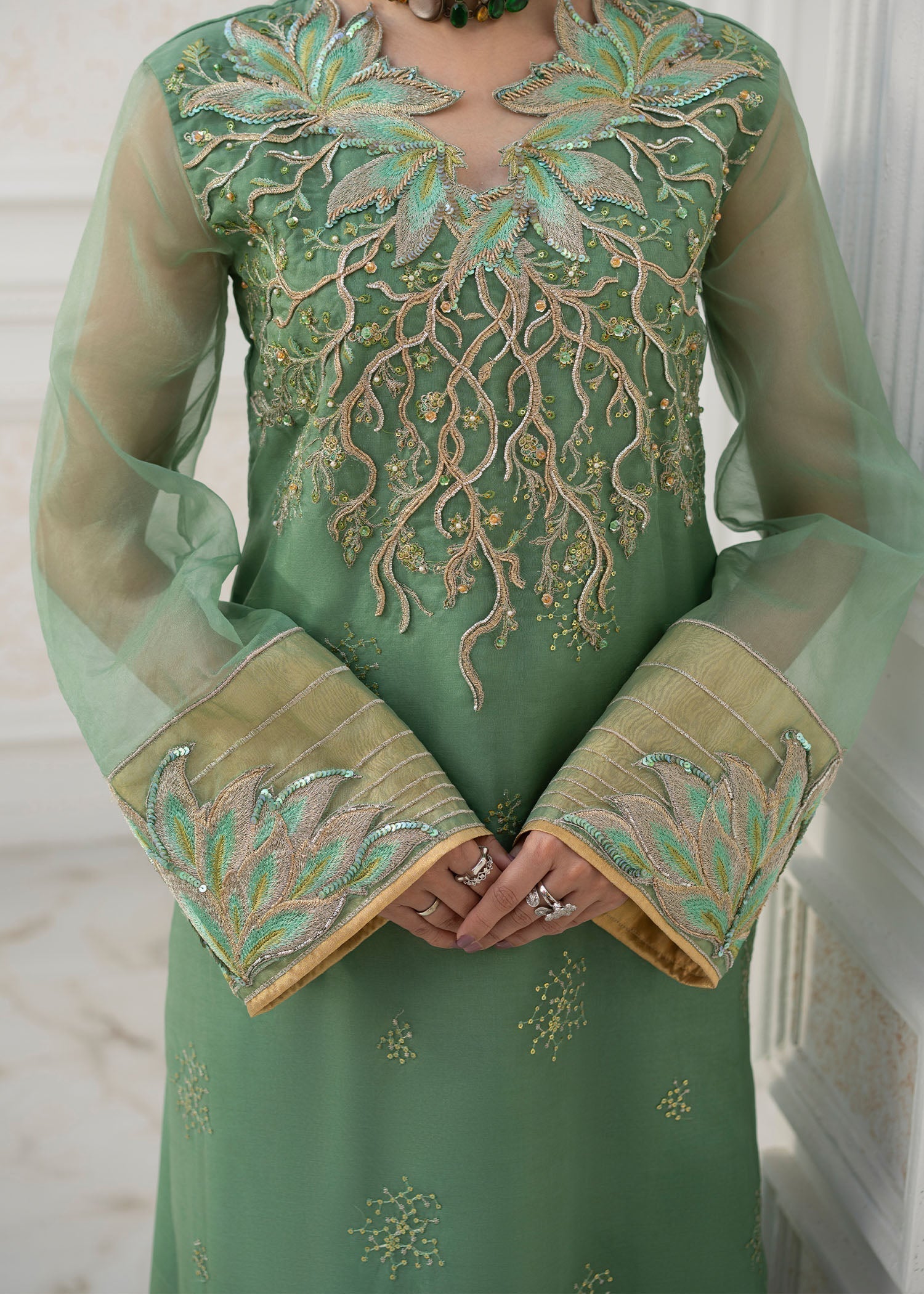 Jamnii | The Aura | Astrid - House Of Hania