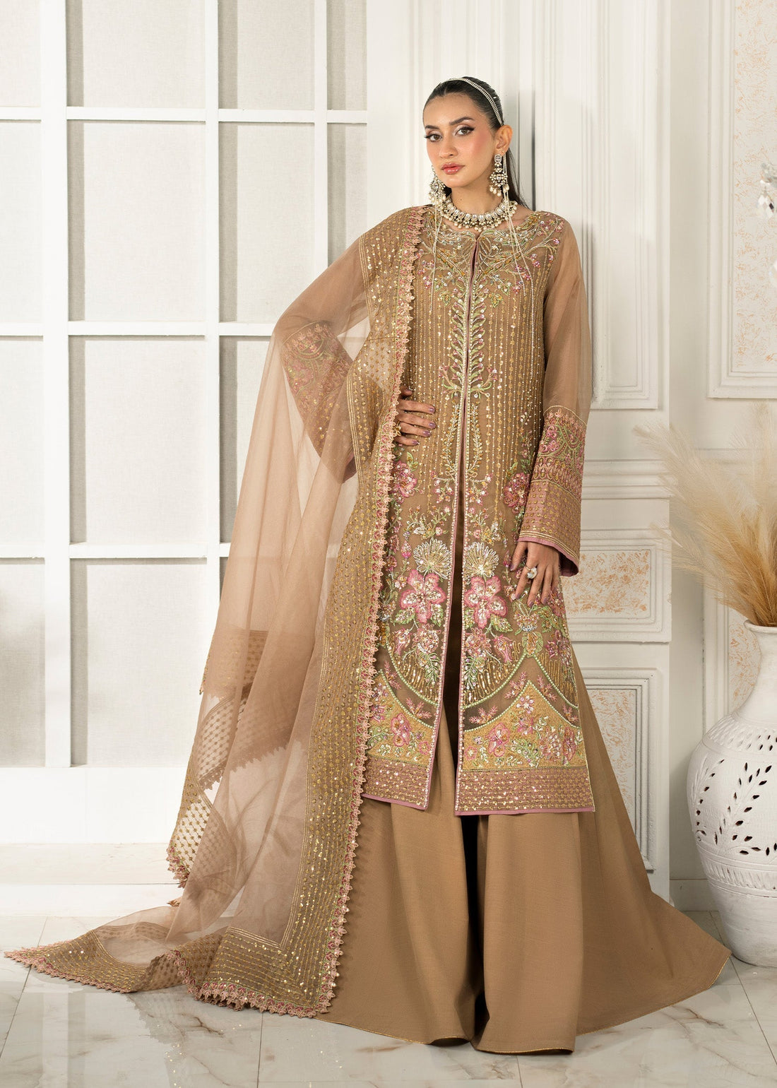 Jamnii | The Aura | Irina - House Of Hania