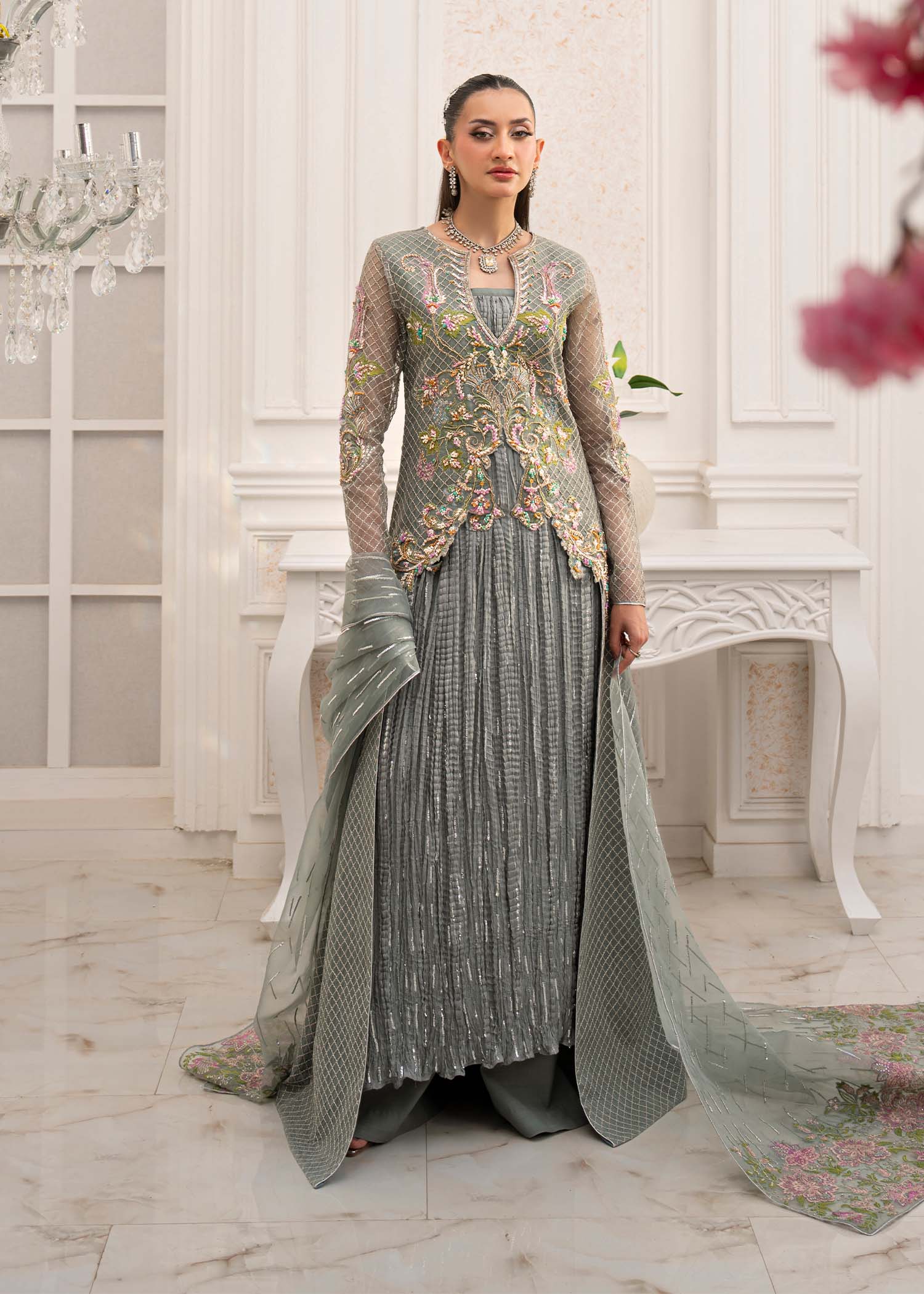 Jamnii | The Aura | Livia - House Of Hania