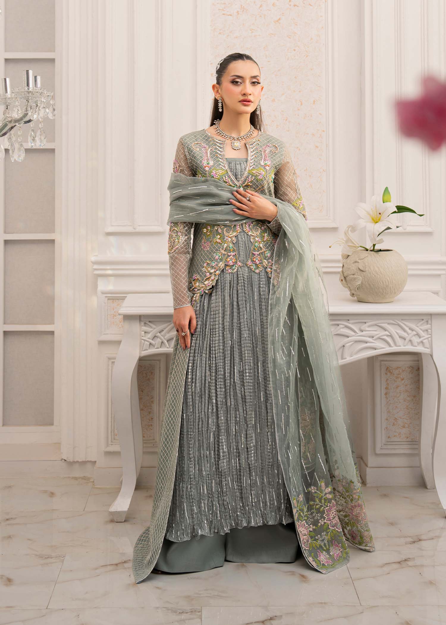 Jamnii | The Aura | Livia - House Of Hania