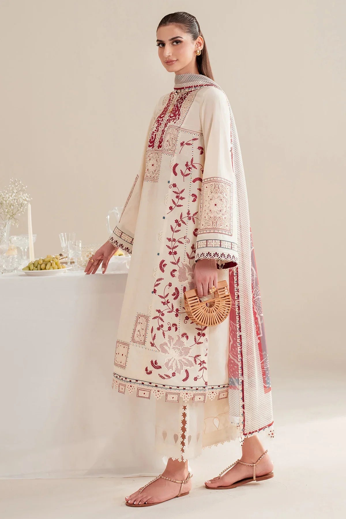 Jazmin | Iris EMBROIDERED LAWN IL'25-D02 - House Of Hania