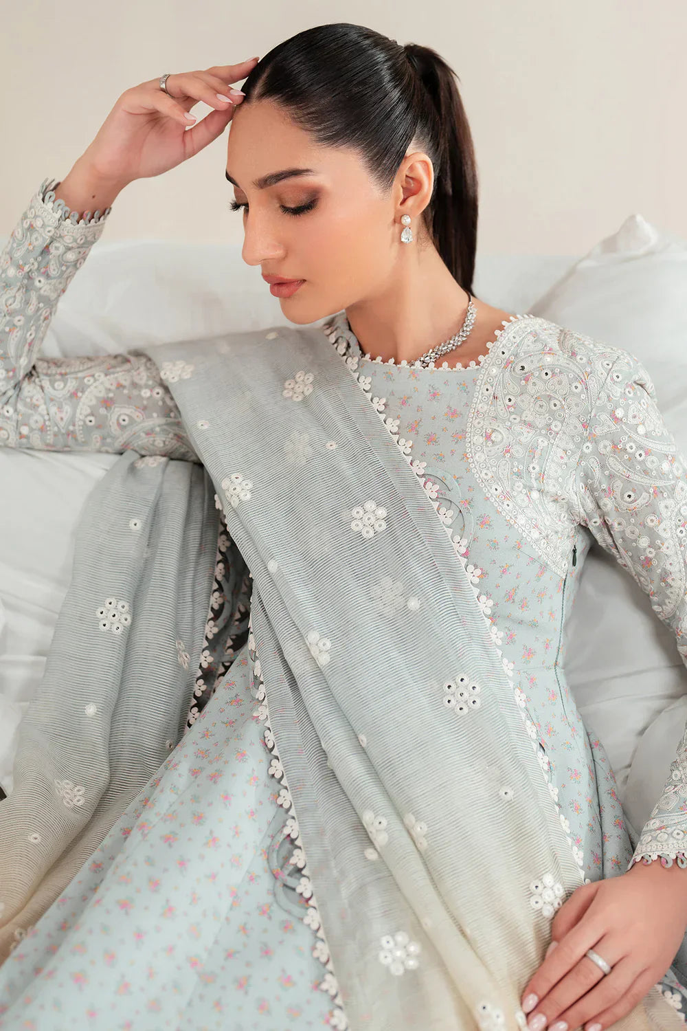 Jazmin | Iris EMBROIDERED LAWN IL'25-D04 - House Of Hania