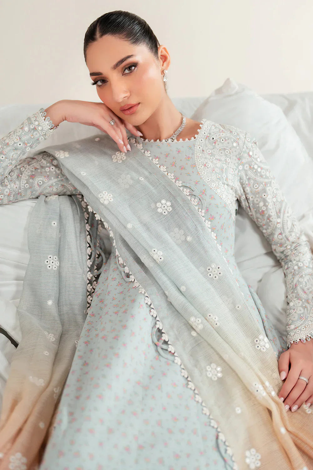 Jazmin | Iris EMBROIDERED LAWN IL'25-D04 - House Of Hania