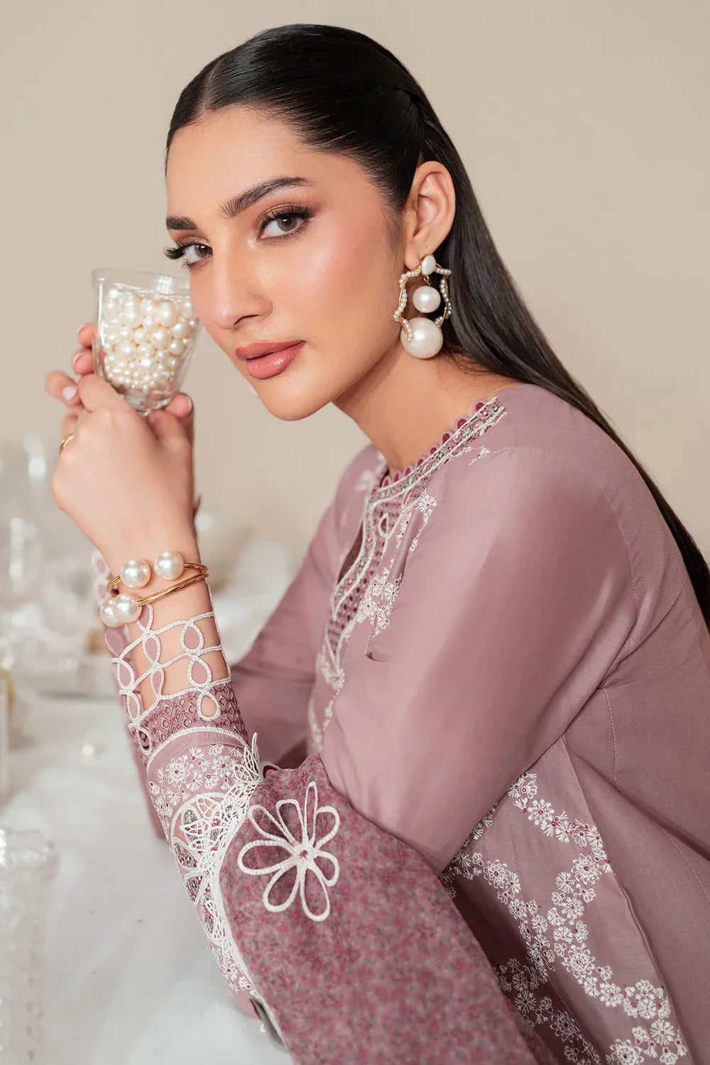 Jazmin | Iris EMBROIDERED LAWN IL'25-D10 - House Of Hania