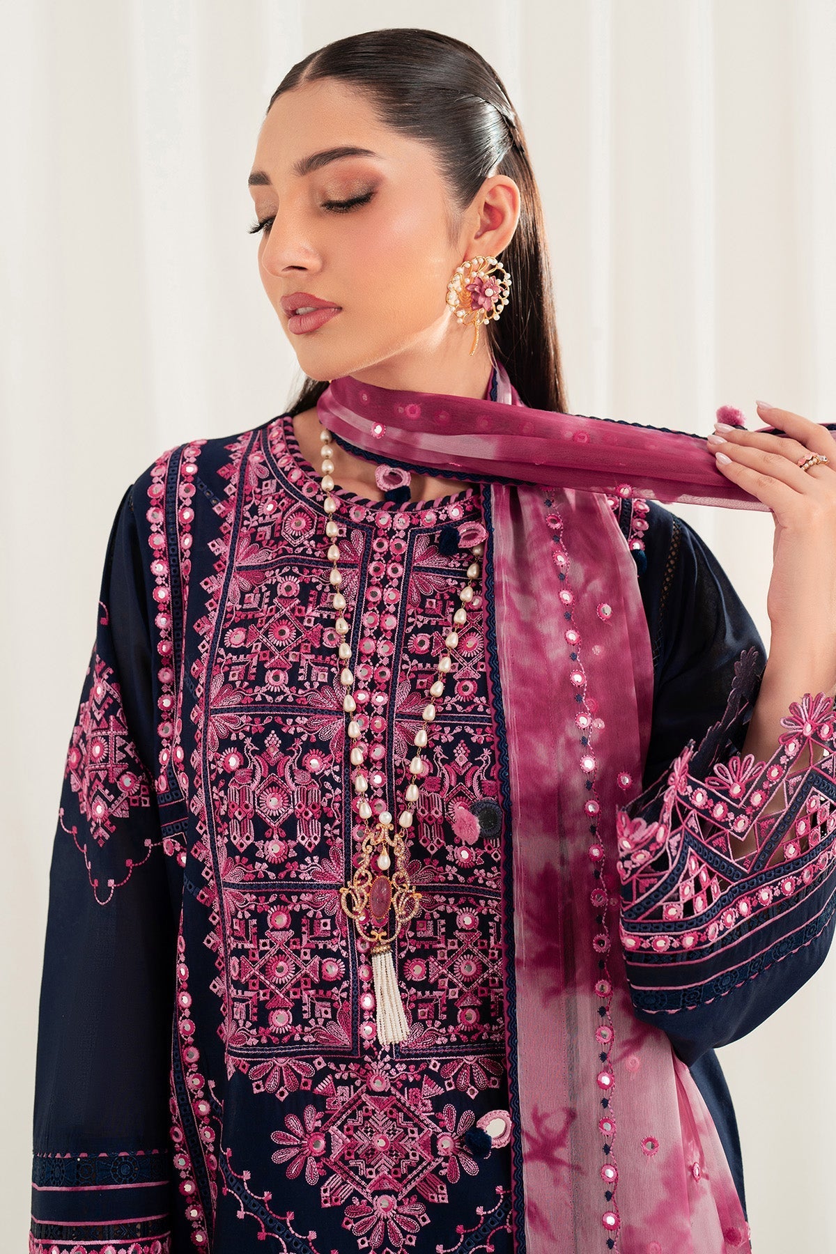 Jazmin | Iris Luxury Lawn 25 | IL'25-D01 - House Of Hania