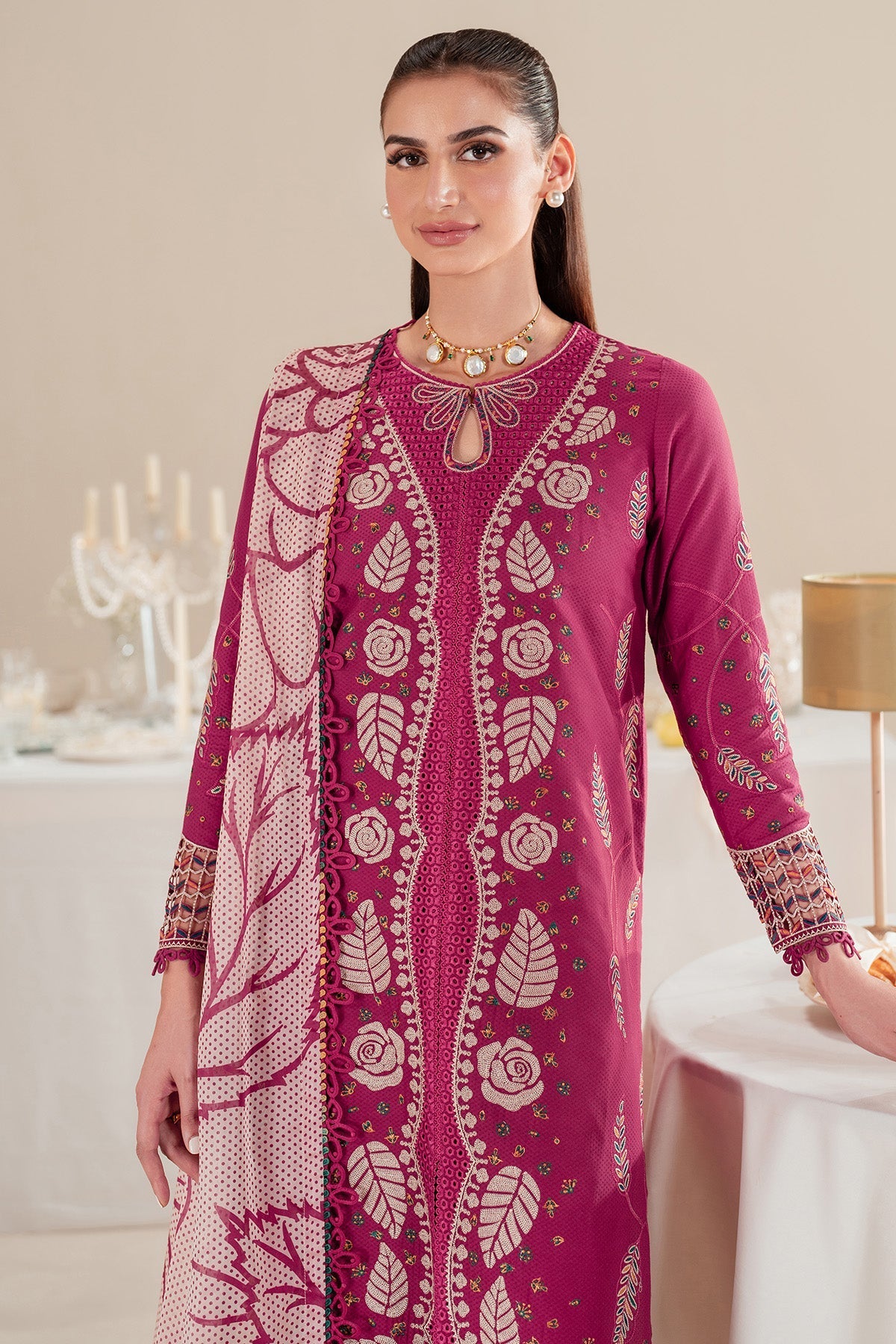 Jazmin | Iris Luxury Lawn 25 | IL'25-D05 - House Of Hania