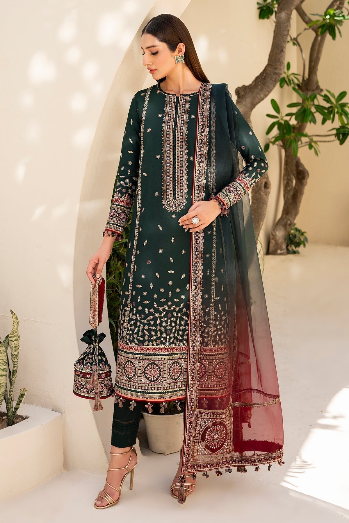 Jazmin | Irish Lawn SS 24 | D9 - House Of Hania