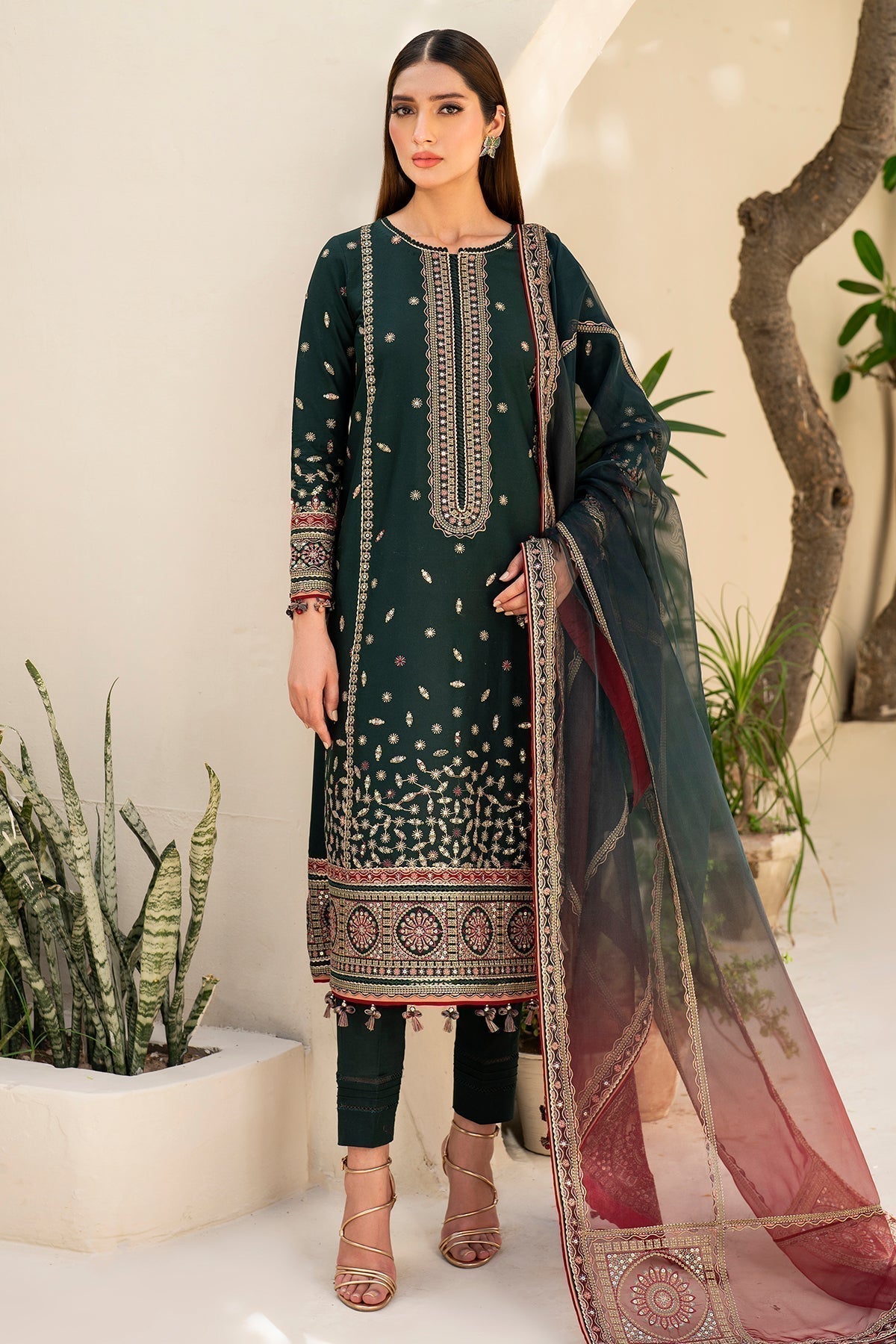 Jazmin | Irish Lawn SS 24 | D9 - House Of Hania