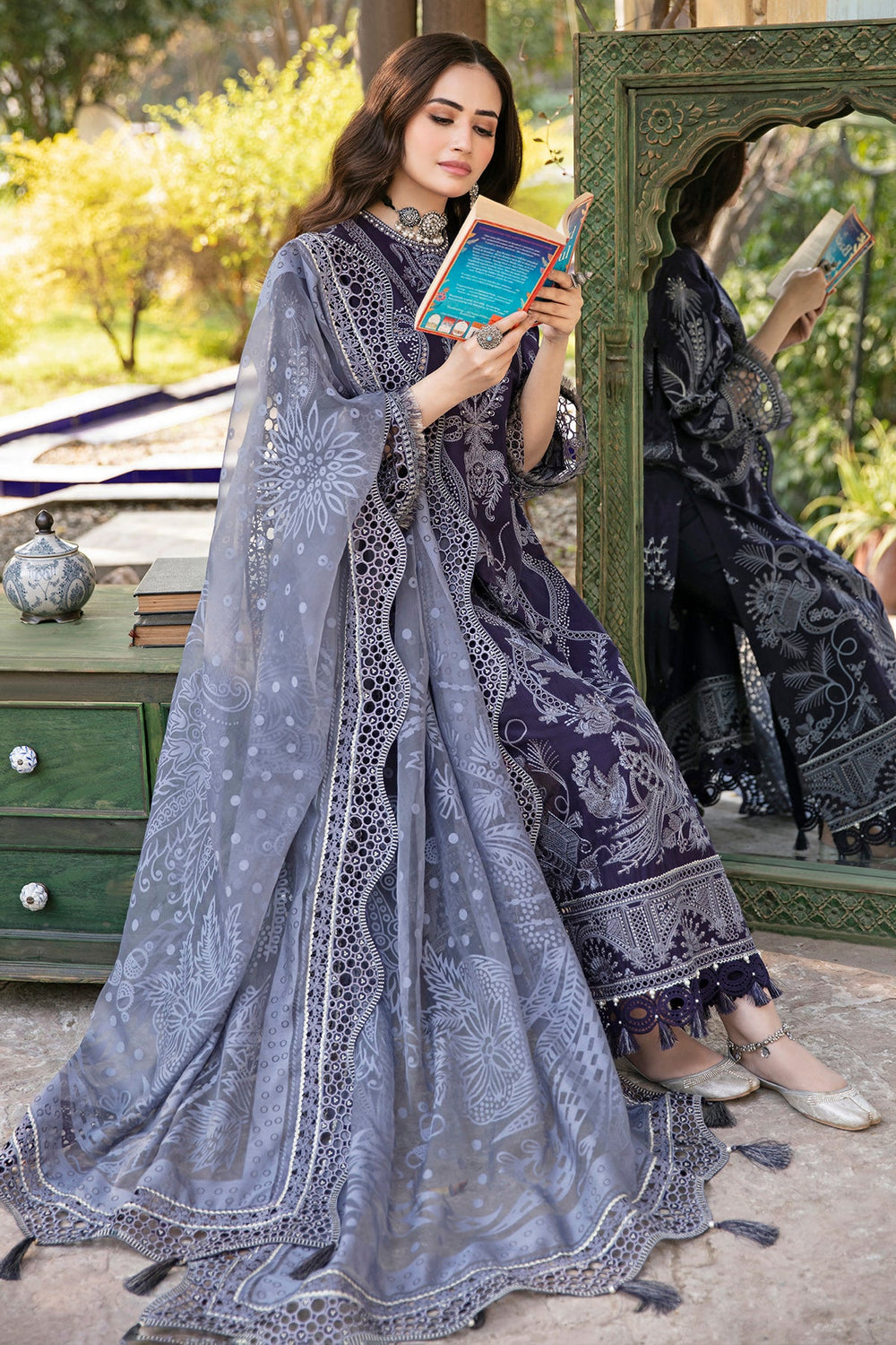 Jazmin | Shahkaar Luxury Eid Lawn SS26 | SL22-D1 - House Of Hania