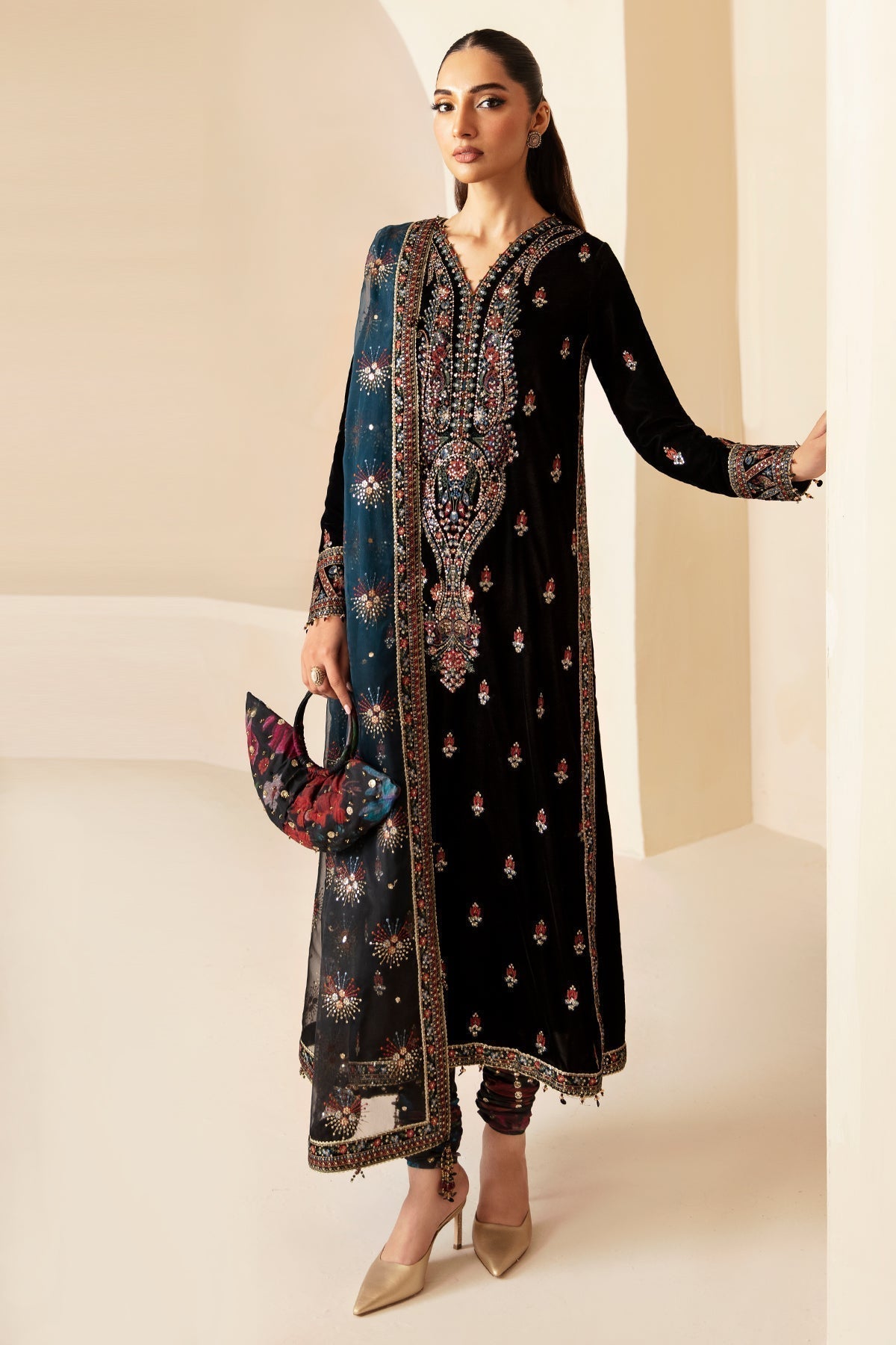 Jazmin | Velvet Edit 24 |  Velvet Formal VF-2028 - House Of Hania