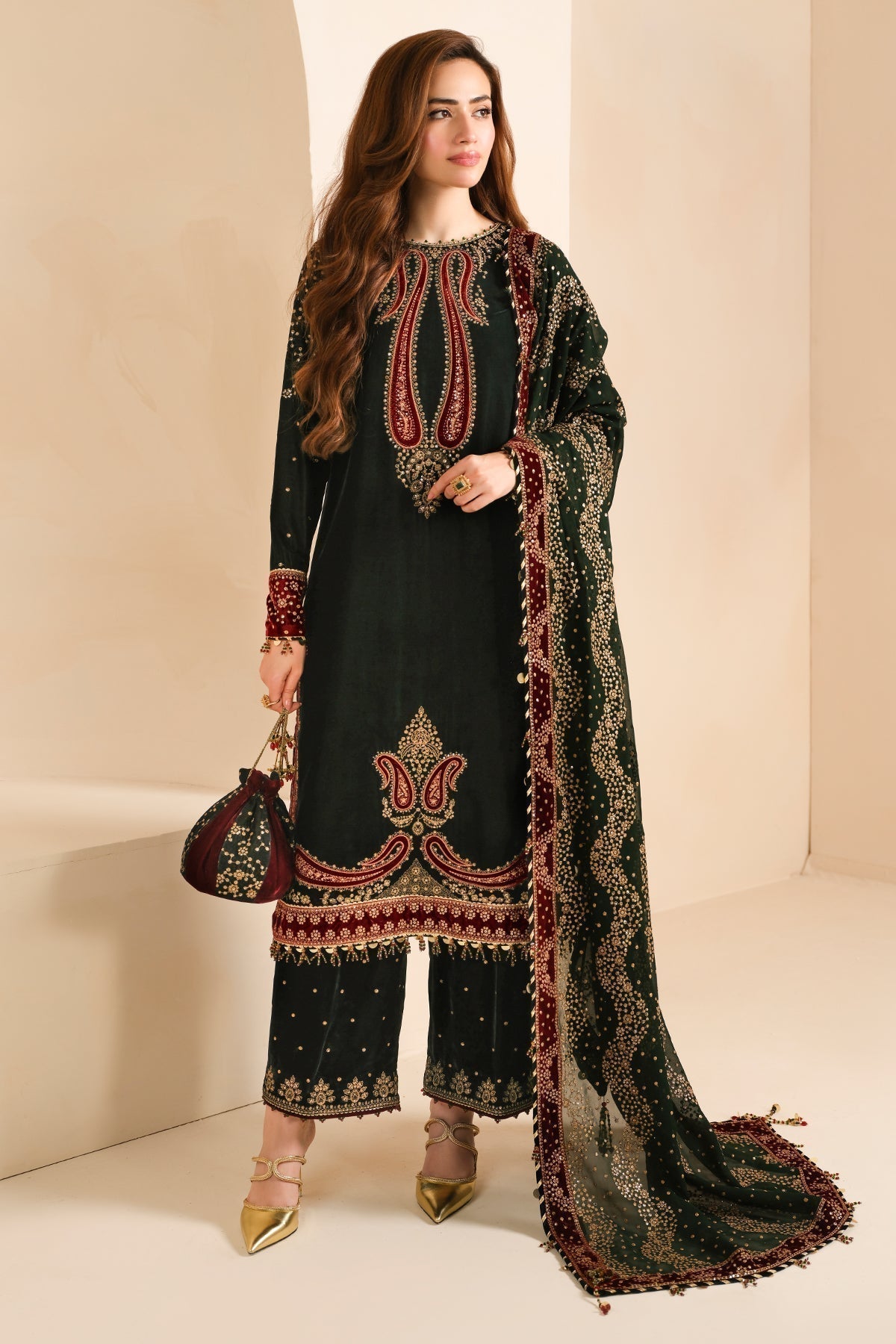 Jazmin | Velvet Edit 24 | Velvet Formal VF-2034 - House Of Hania