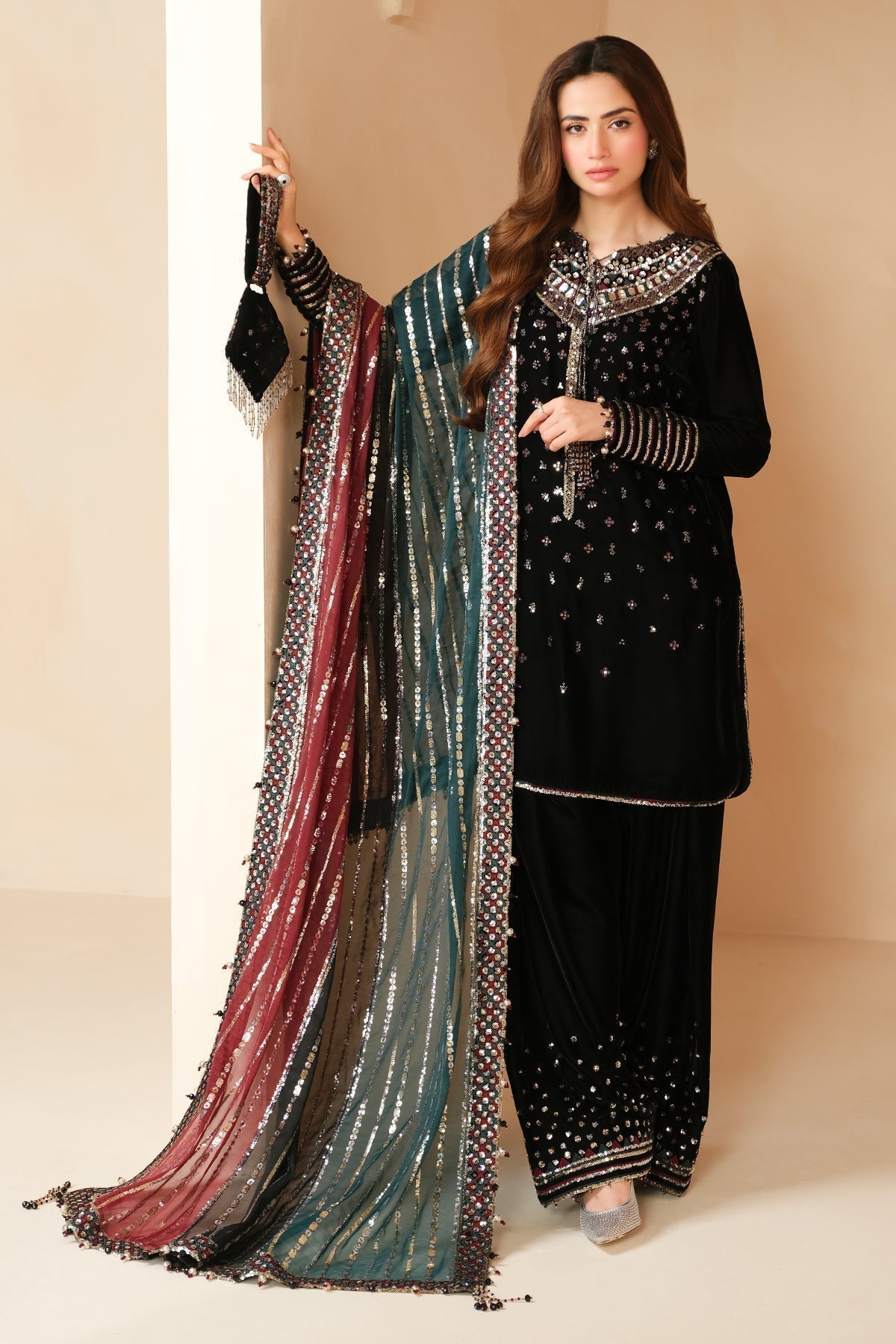 Jazmin | Velvet Edit 24 | Velvet Formal VF-2037 - House Of Hania