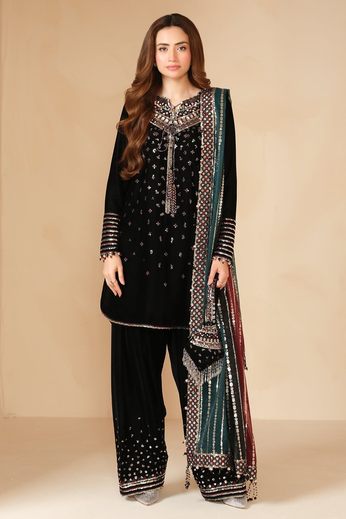 Jazmin | Velvet Edit 24 | Velvet Formal VF-2037 - House Of Hania