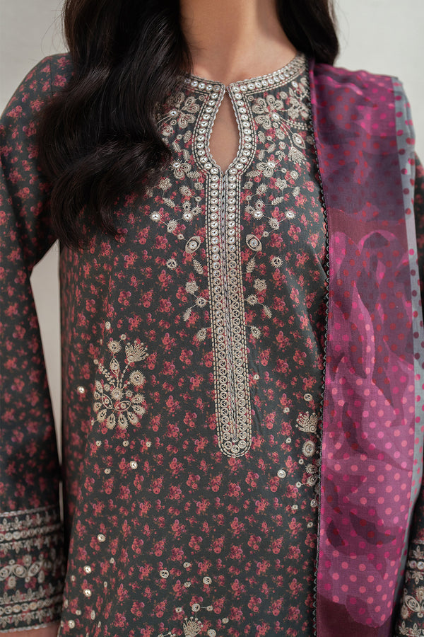Jazmin | Winter Edition 24 | VISCOSE UW-0112 - House Of Hania