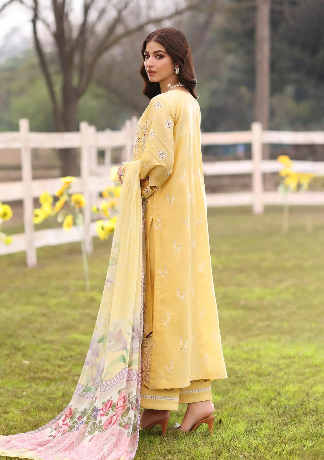 Kahf Premium | Festive Lawn 24 | KFL-05 SAHAR - House Of Hania