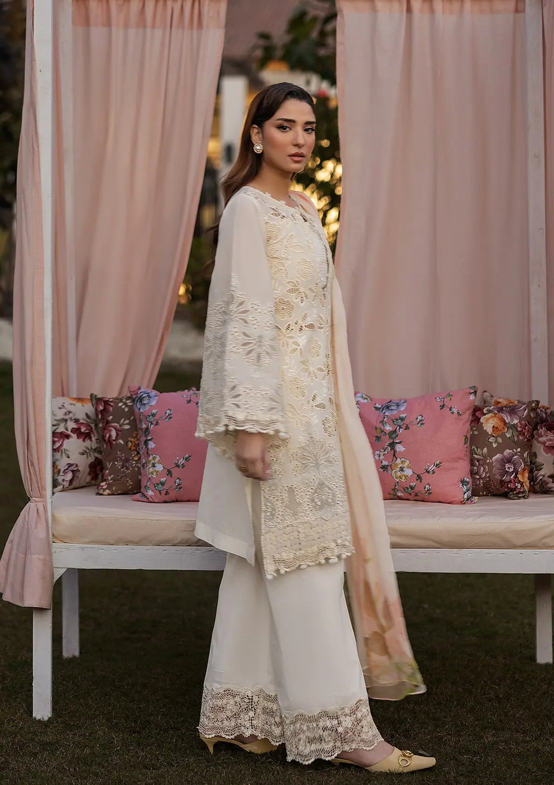 Kahf Premium | Luxury Lawn 25 | KLR-07 Miriam - House Of Hania