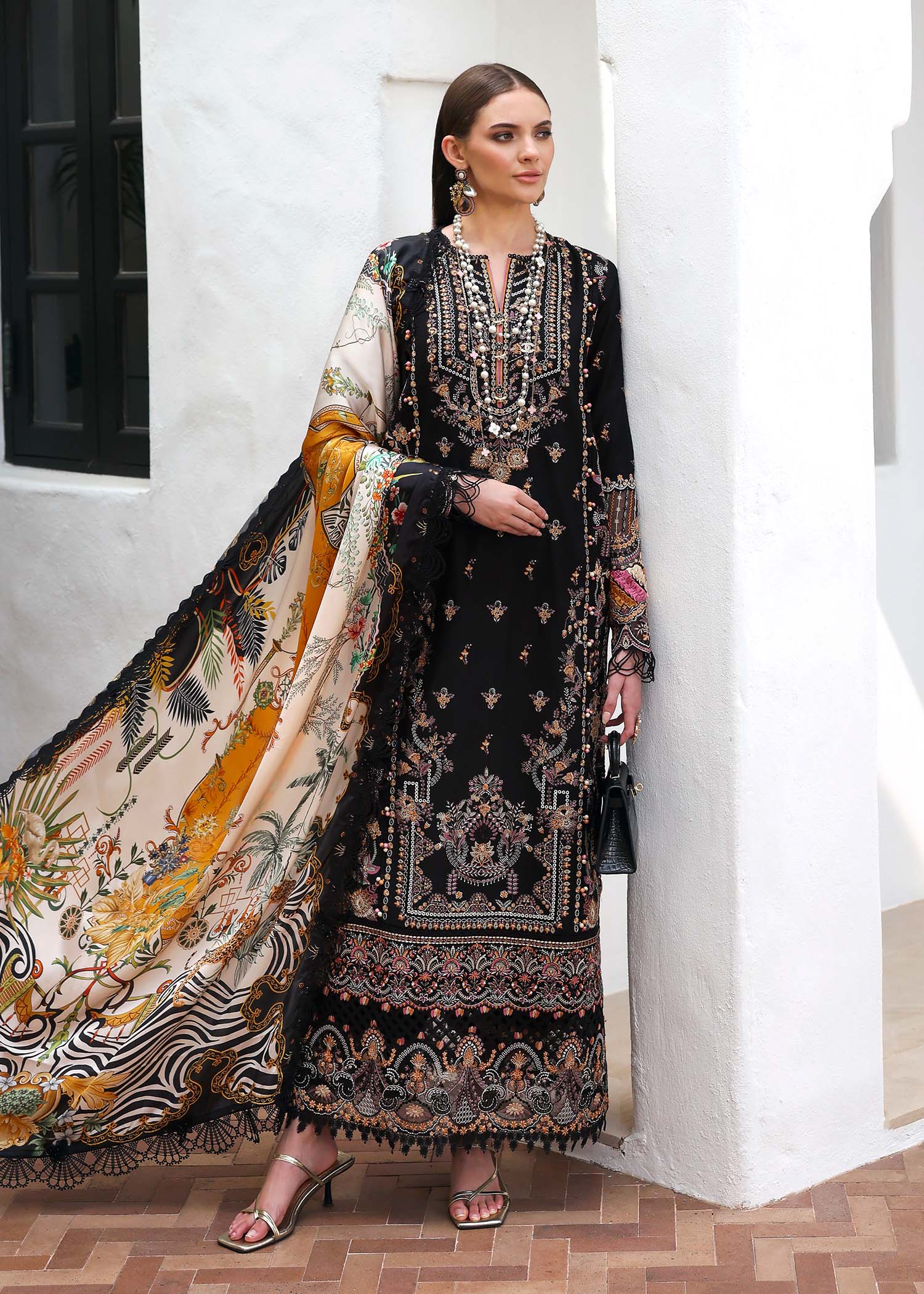 Kanwal Malik | Elysia Luxury Lawn 25 | Noire - House Of Hania