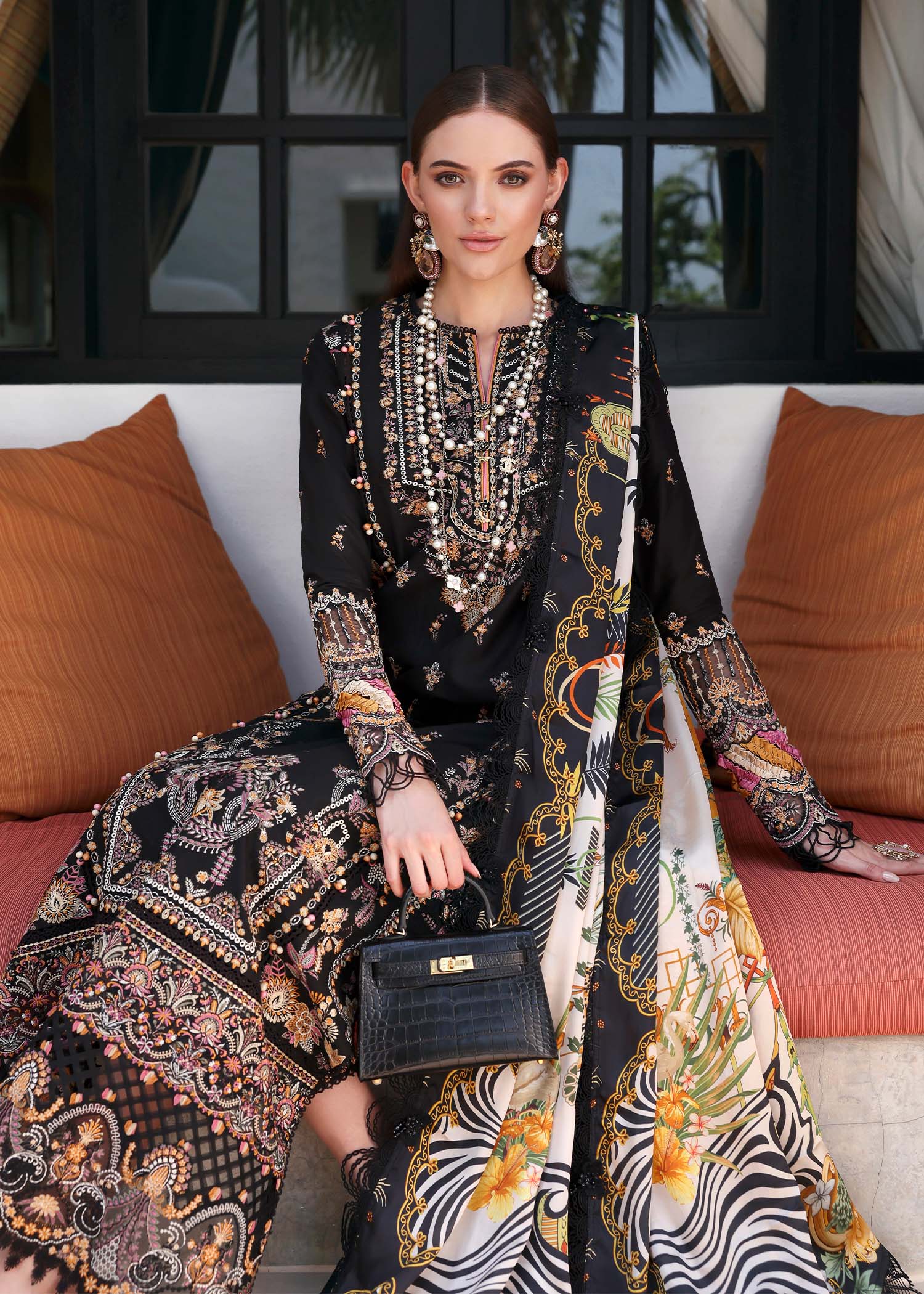 Kanwal Malik | Elysia Luxury Lawn 25 | Noire - House Of Hania