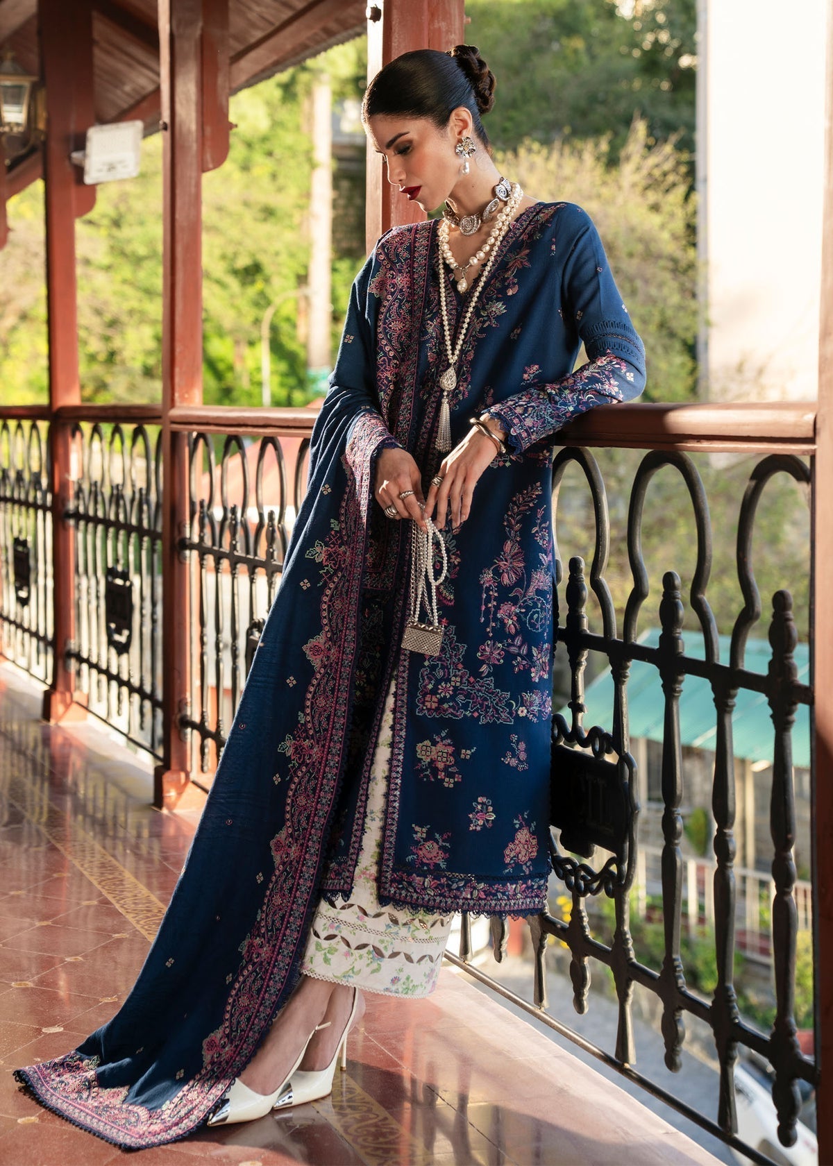 Kanwal Malik | Gulana Winter 25 | Nishwa - House Of Hania