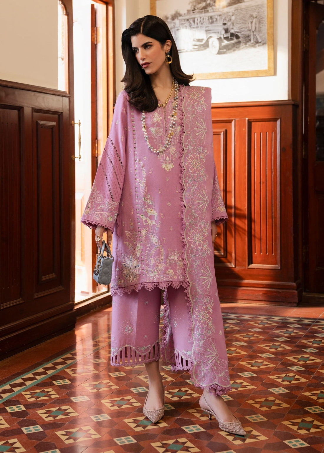 Kanwal Malik | Gulana Winter 25 | Palwasha - House Of Hania