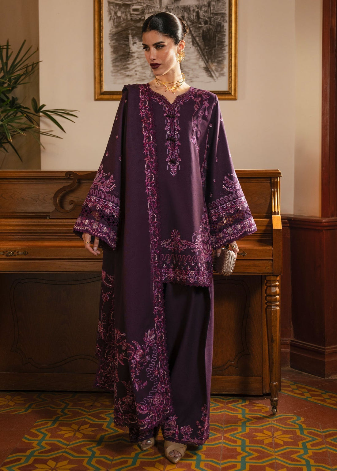 Kanwal Malik | Gulana Winter 25 | Roshanda - House Of Hania