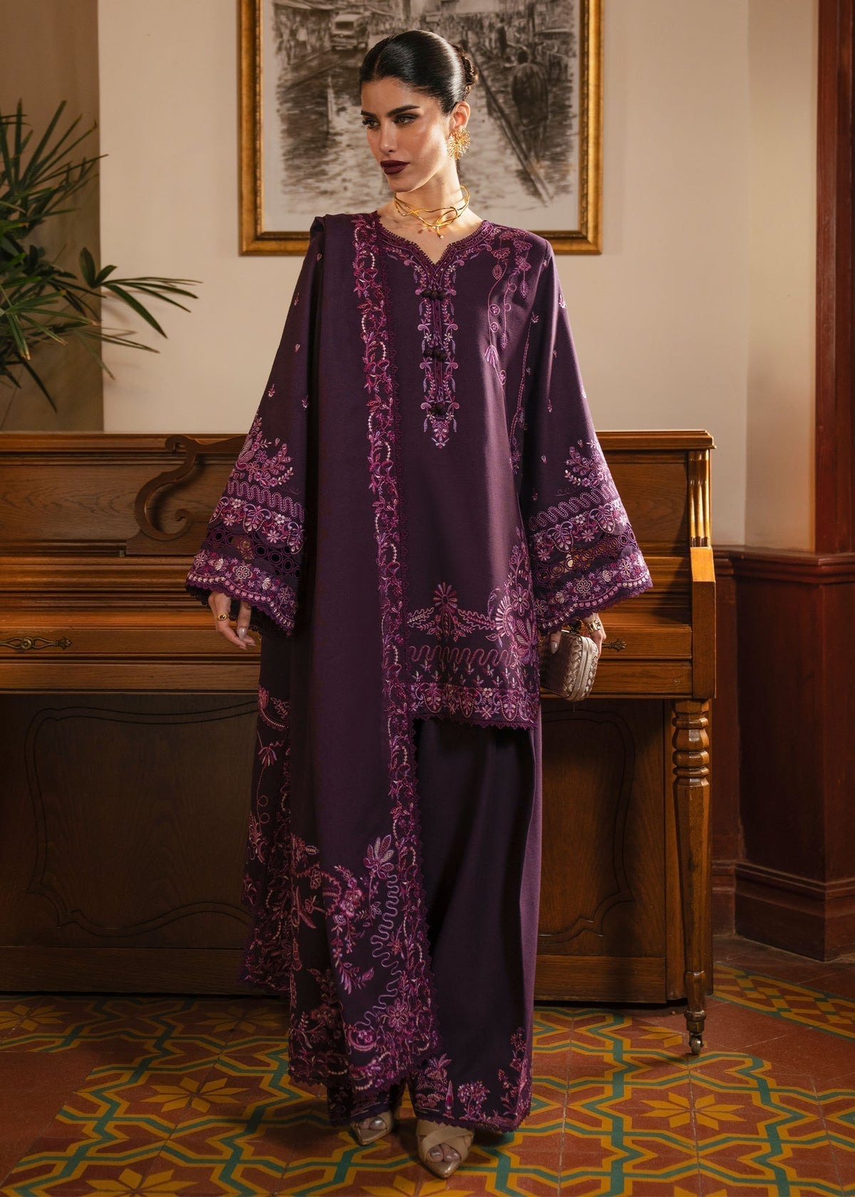 Kanwal Malik | Gulana Winter 25 | Roshanda - House Of Hania