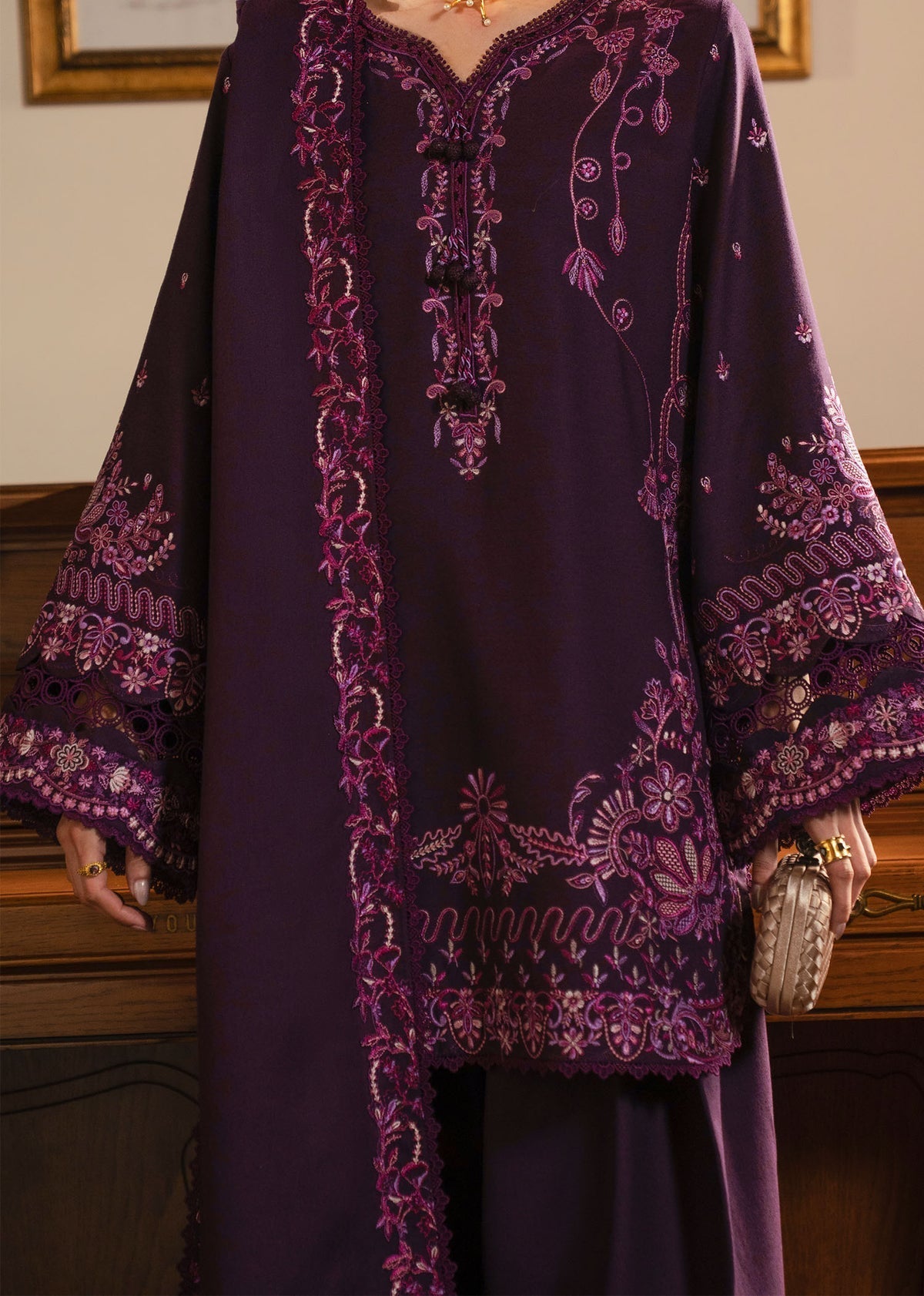 Kanwal Malik | Gulana Winter 25 | Roshanda - House Of Hania