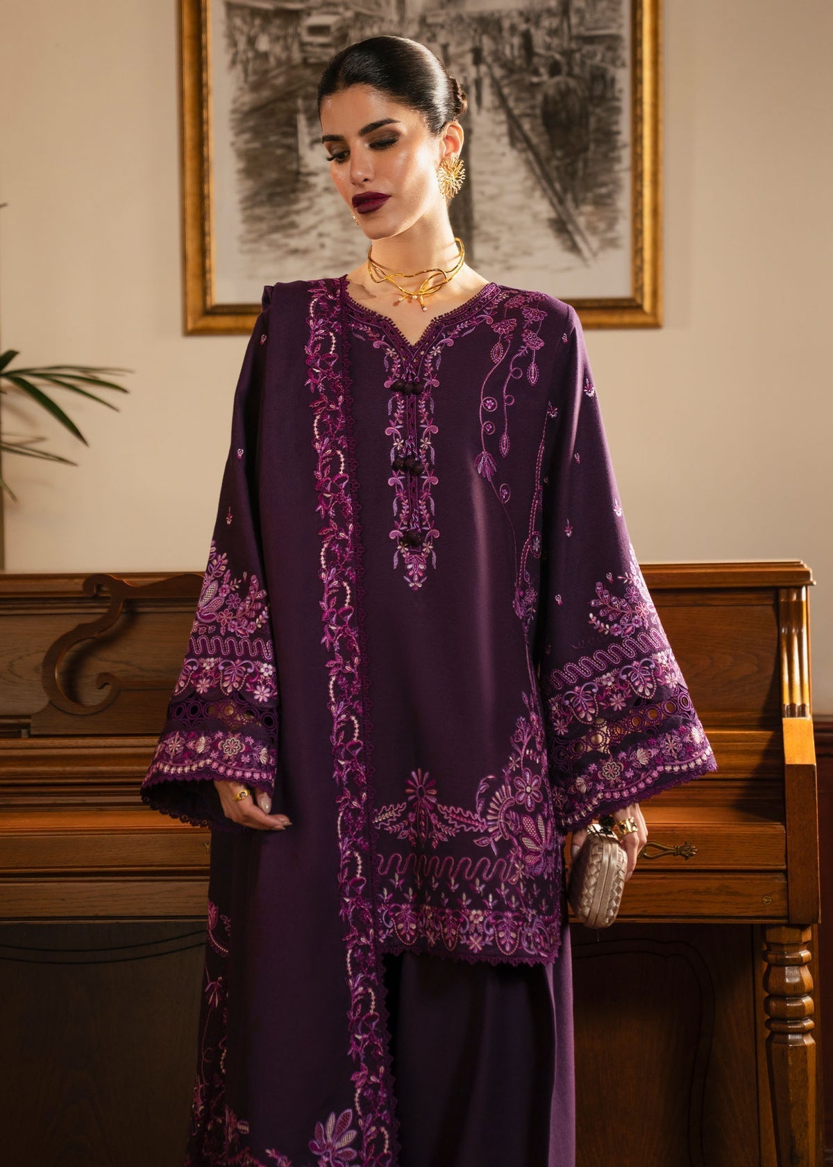 Kanwal Malik | Gulana Winter 25 | Roshanda - House Of Hania