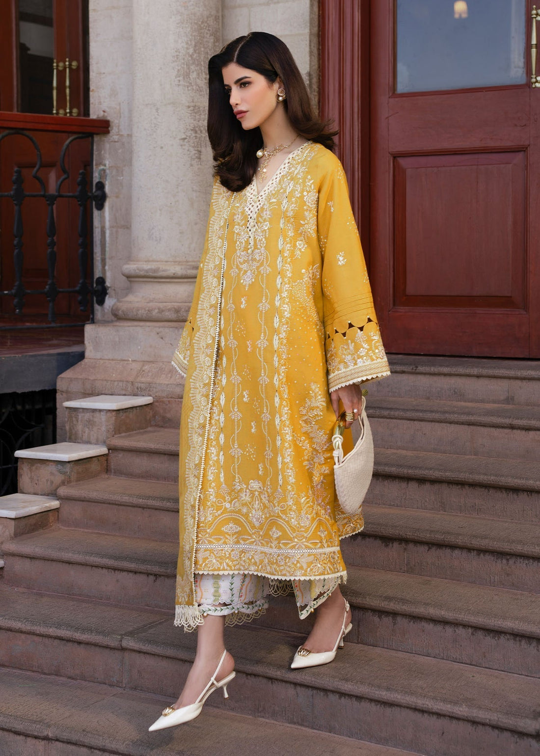 Kanwal Malik | Gulana Winter 25 | Shireen - House Of Hania