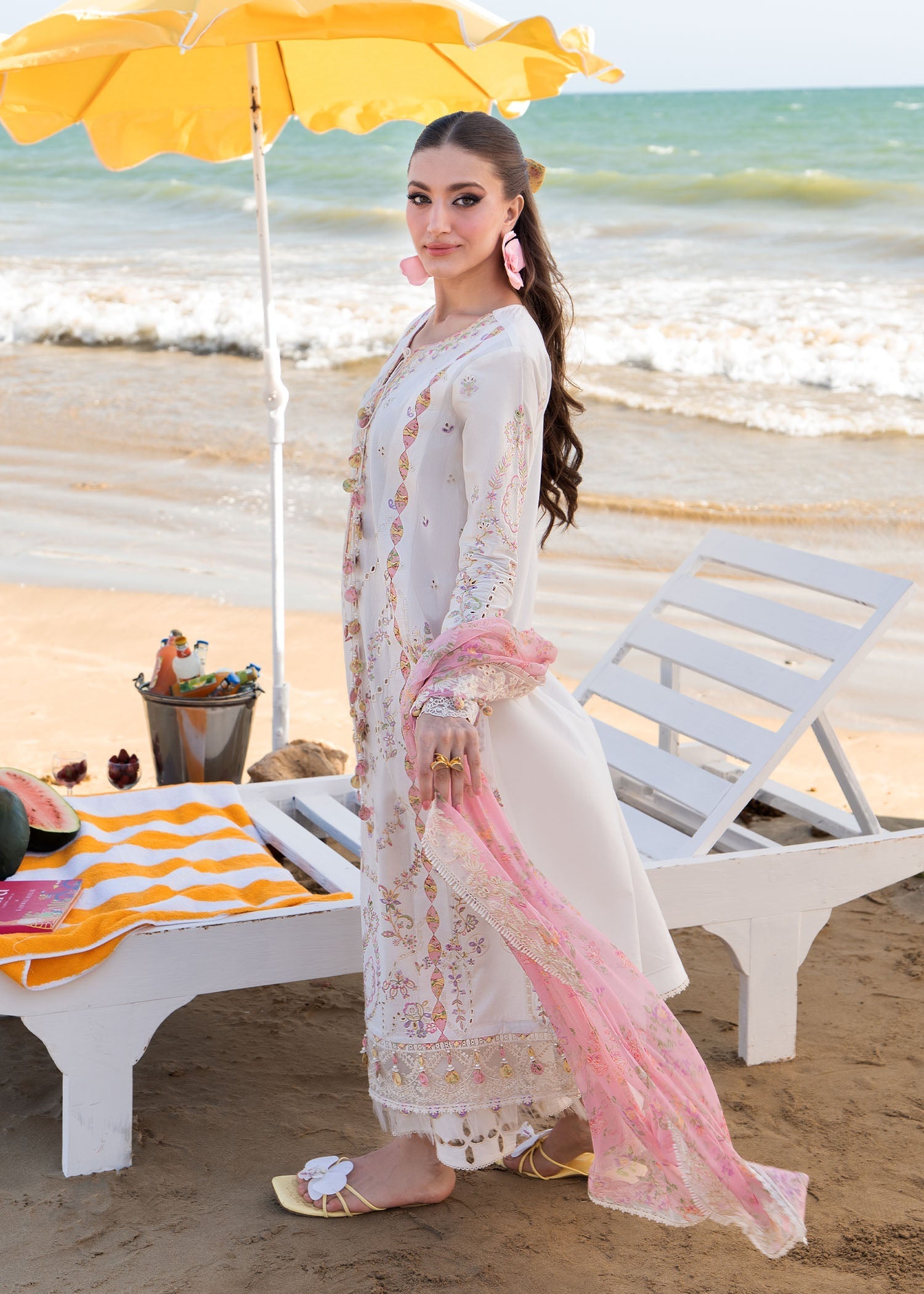 Kanwal Malik | Mira Summer Lawn 26 | Luna - House Of Hania