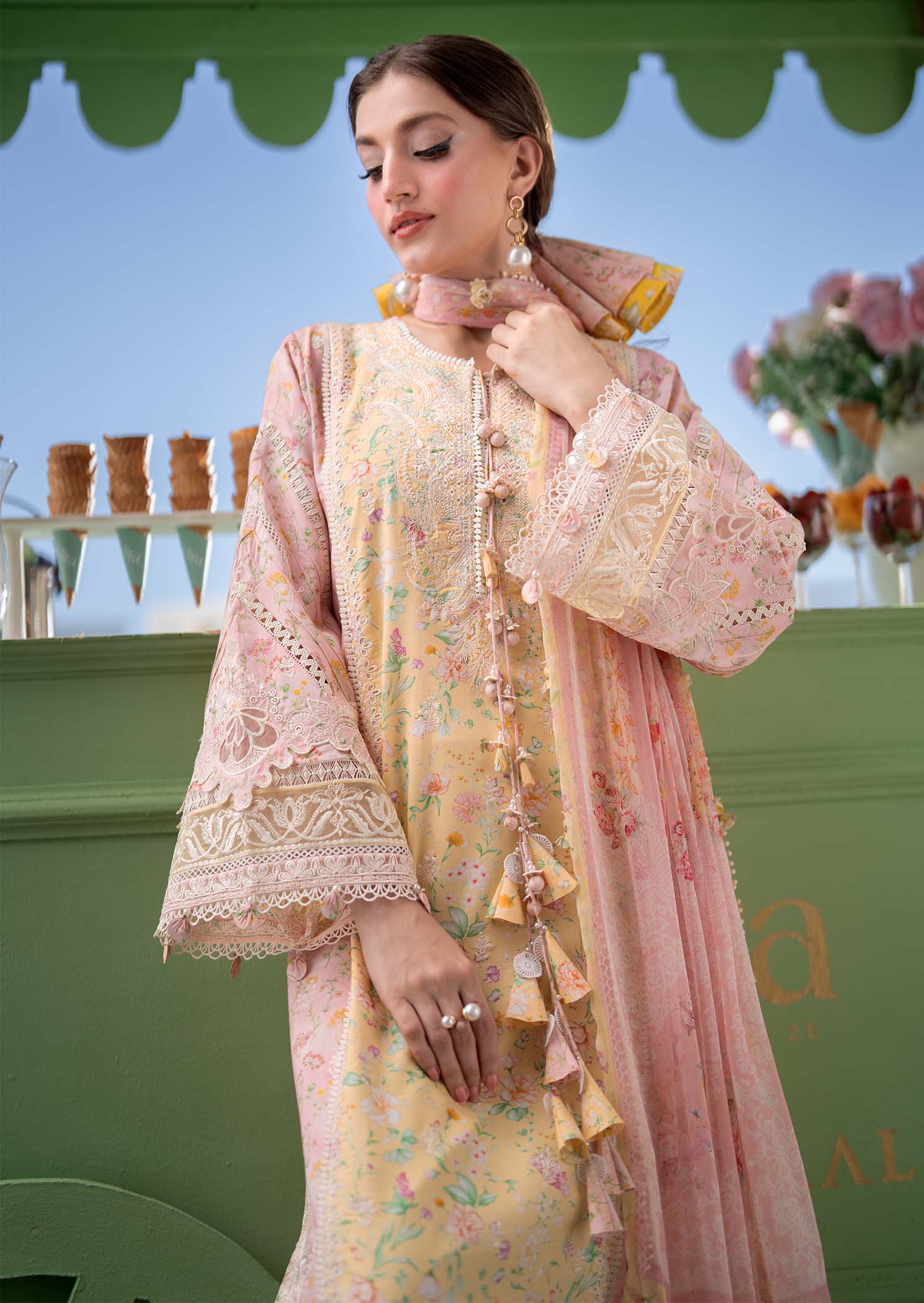 Kanwal Malik | Mira Summer Lawn 26 | Milaa - House Of Hania