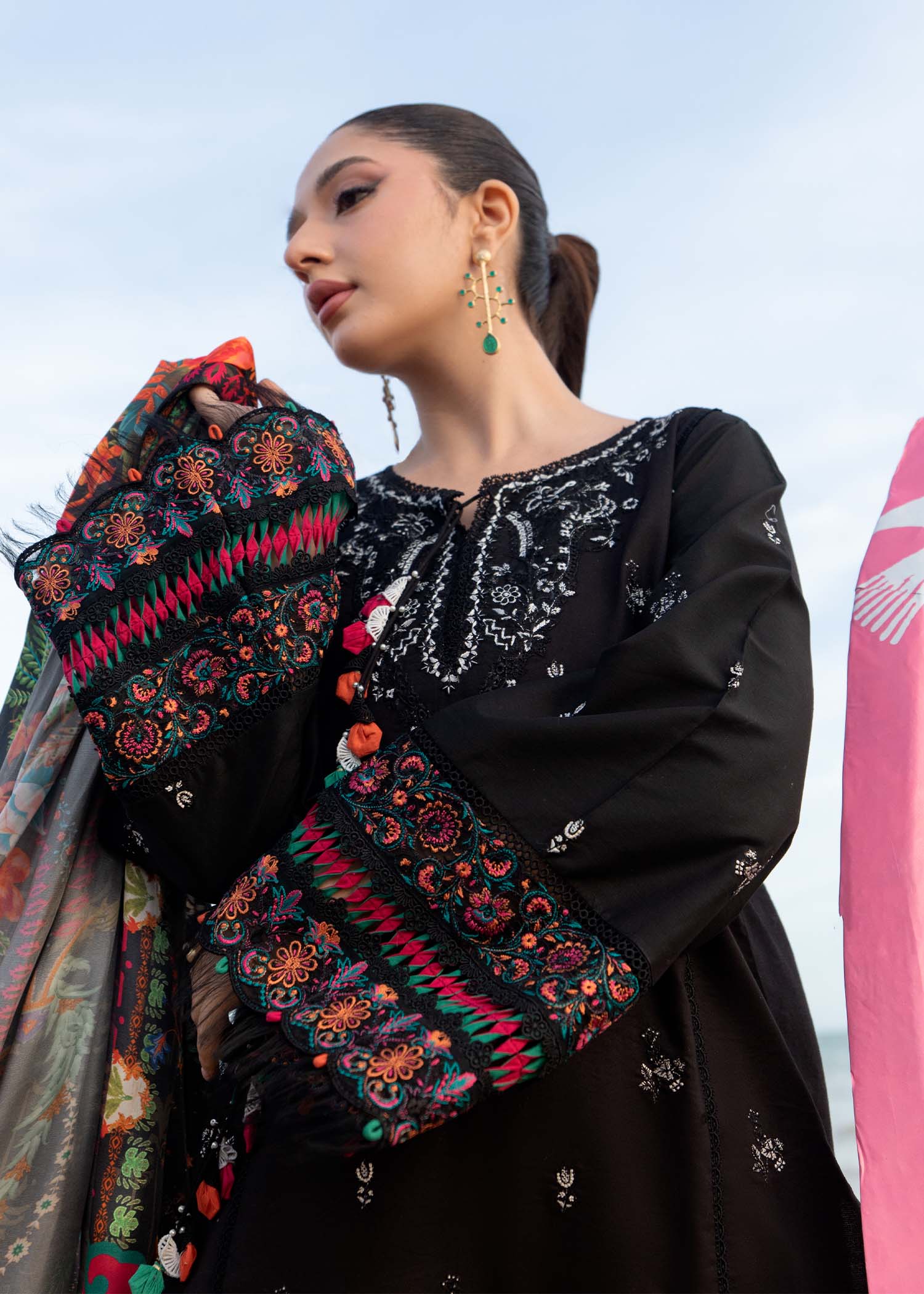 Kanwal Malik | Mira Summer Lawn 26 | Ophelia - House Of Hania