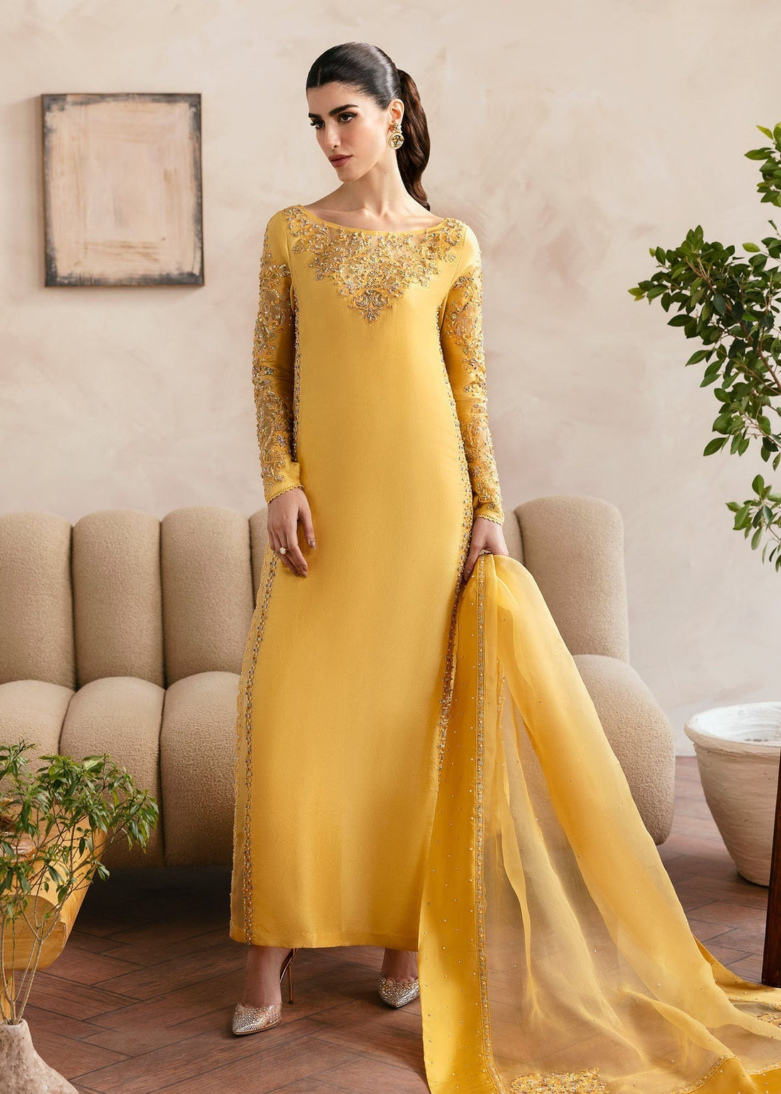 Kanwal Malik | Miray Luxury Pret |Saesha - House Of Hania