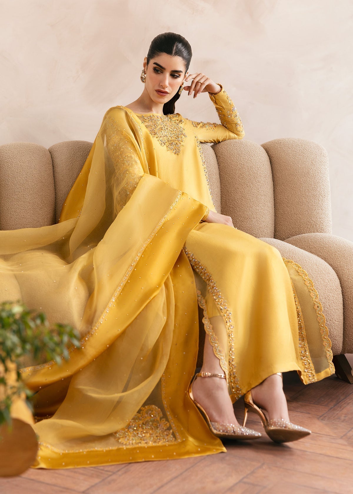 Kanwal Malik | Miray Luxury Pret |Saesha - House Of Hania