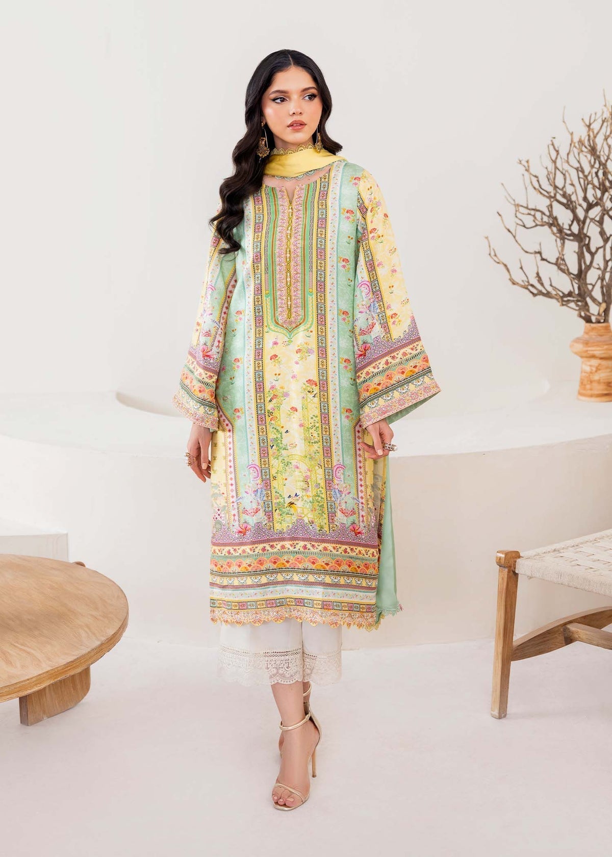 Kanwal Malik | Rosalia Silk Eid 25 | Mira - House Of Hania