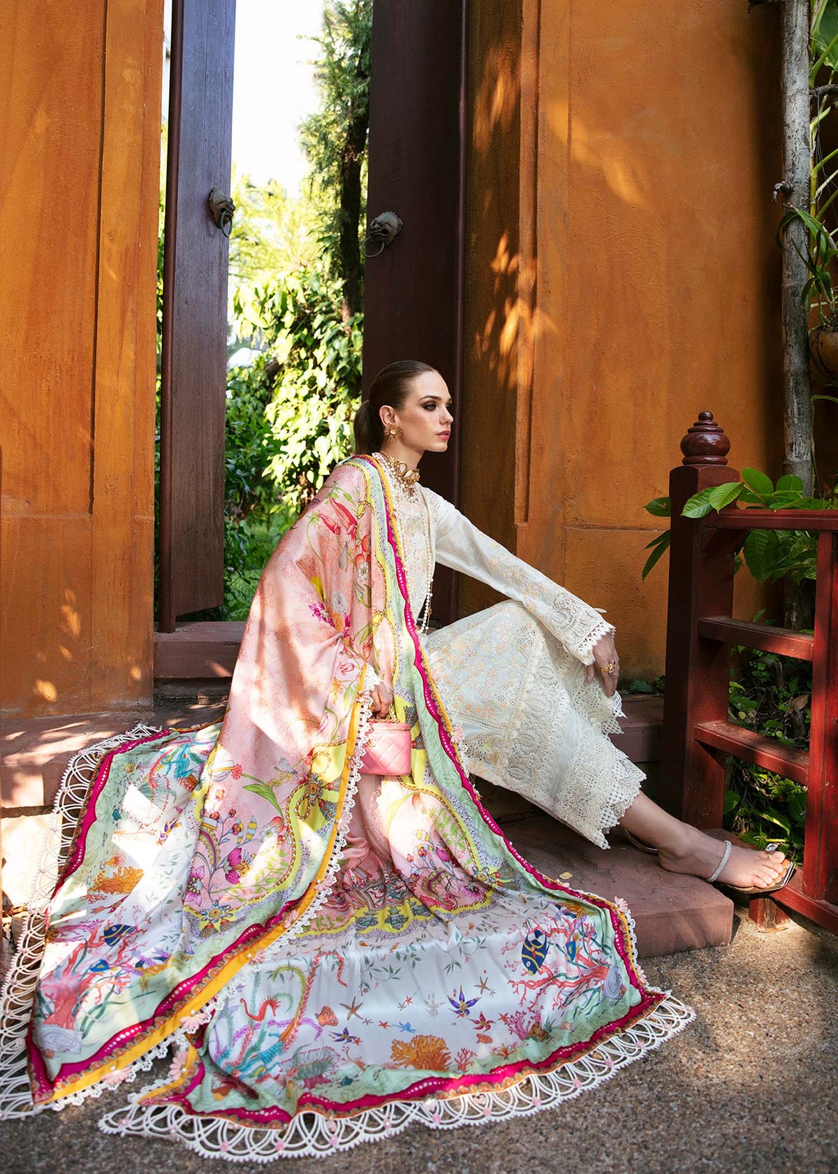 Kanwal Malik | Sareen Luxury Lawn 24 | Daisy - House Of Hania