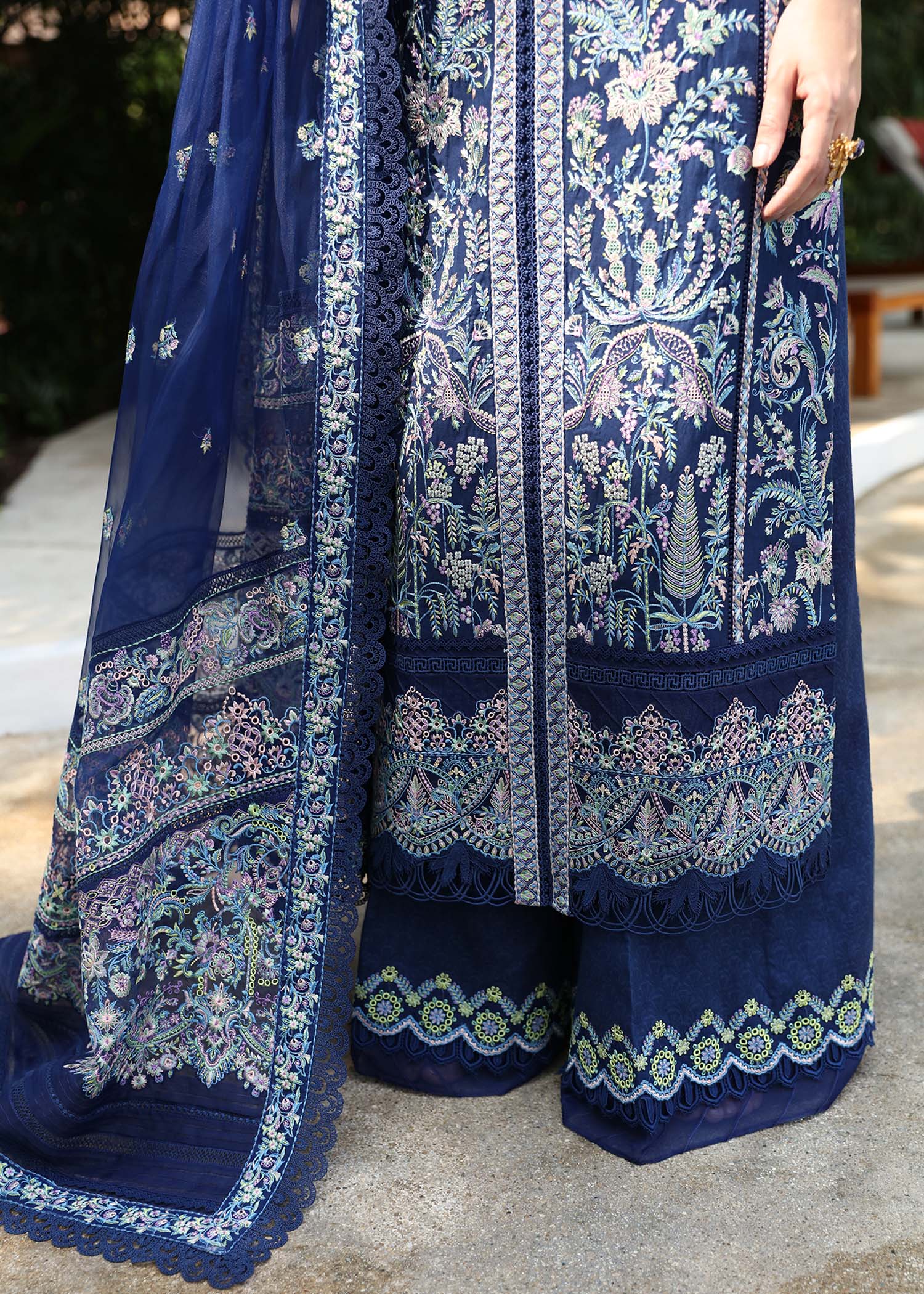 Kanwal Malik | Sareen Luxury Lawn 24 | Rohma - House Of Hania